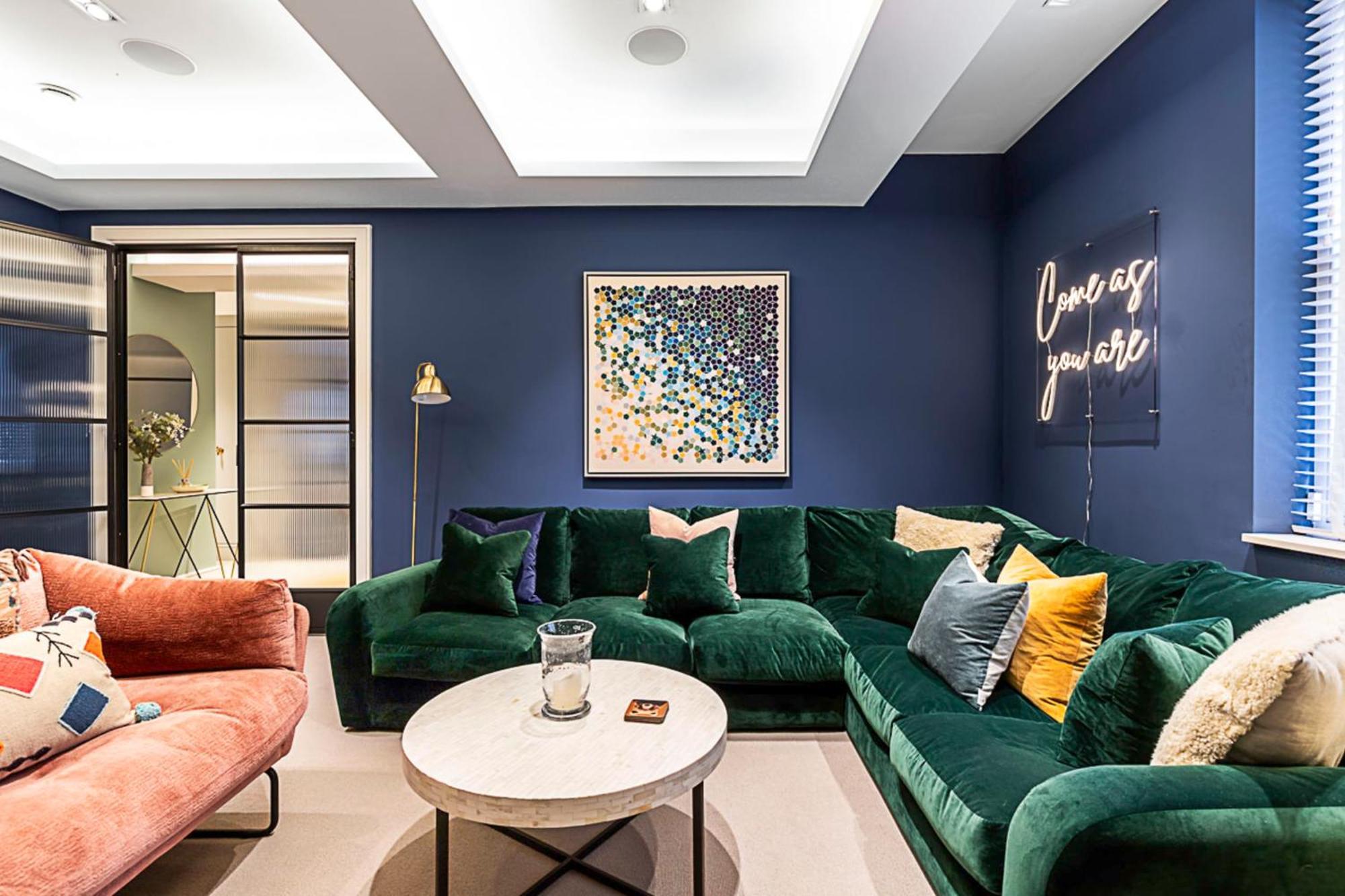 Pepys House A Modern Touch Of History * London