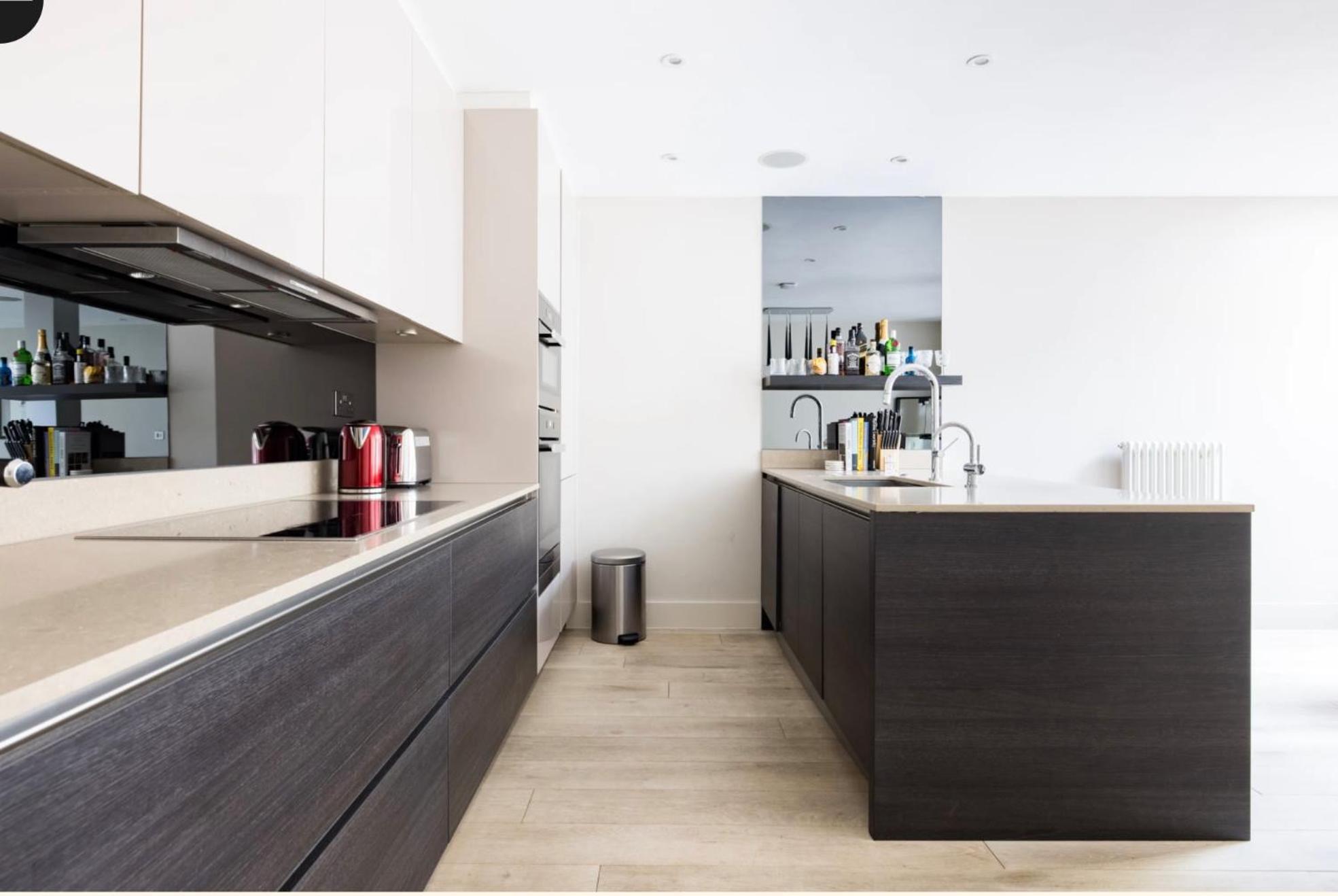 Sweet Hampstead Heath Apartment London