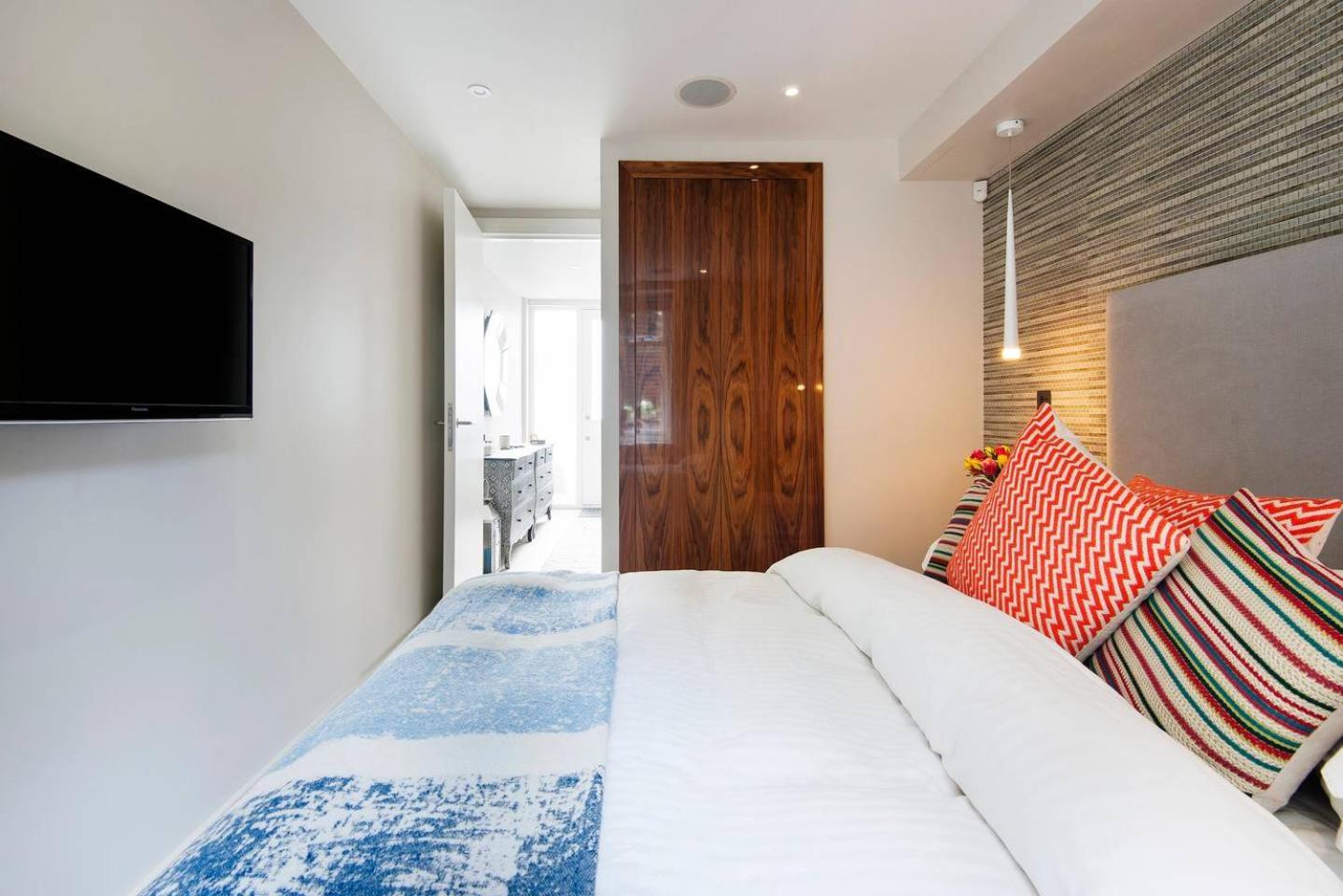 The Bohemian Rhapsody, Hampstead - By Out Of Office Lifestyle Apartment *