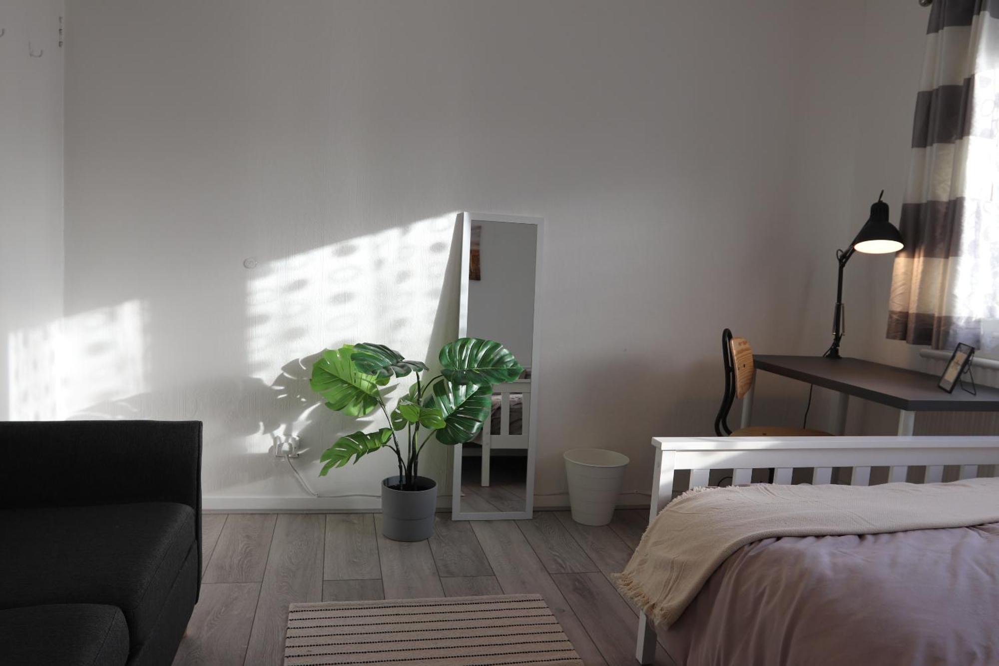 Bow House - Sleepylodge Guest house London