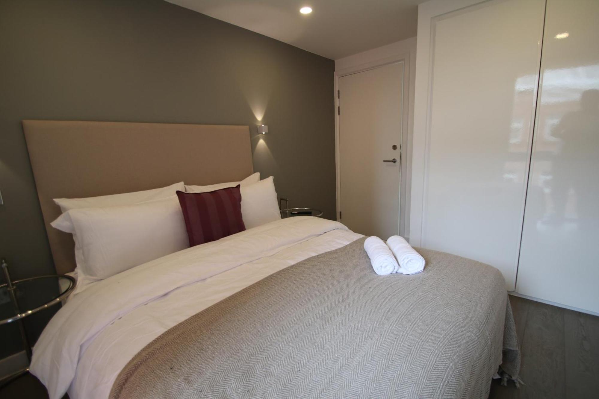 Ft5 Penthouse * London