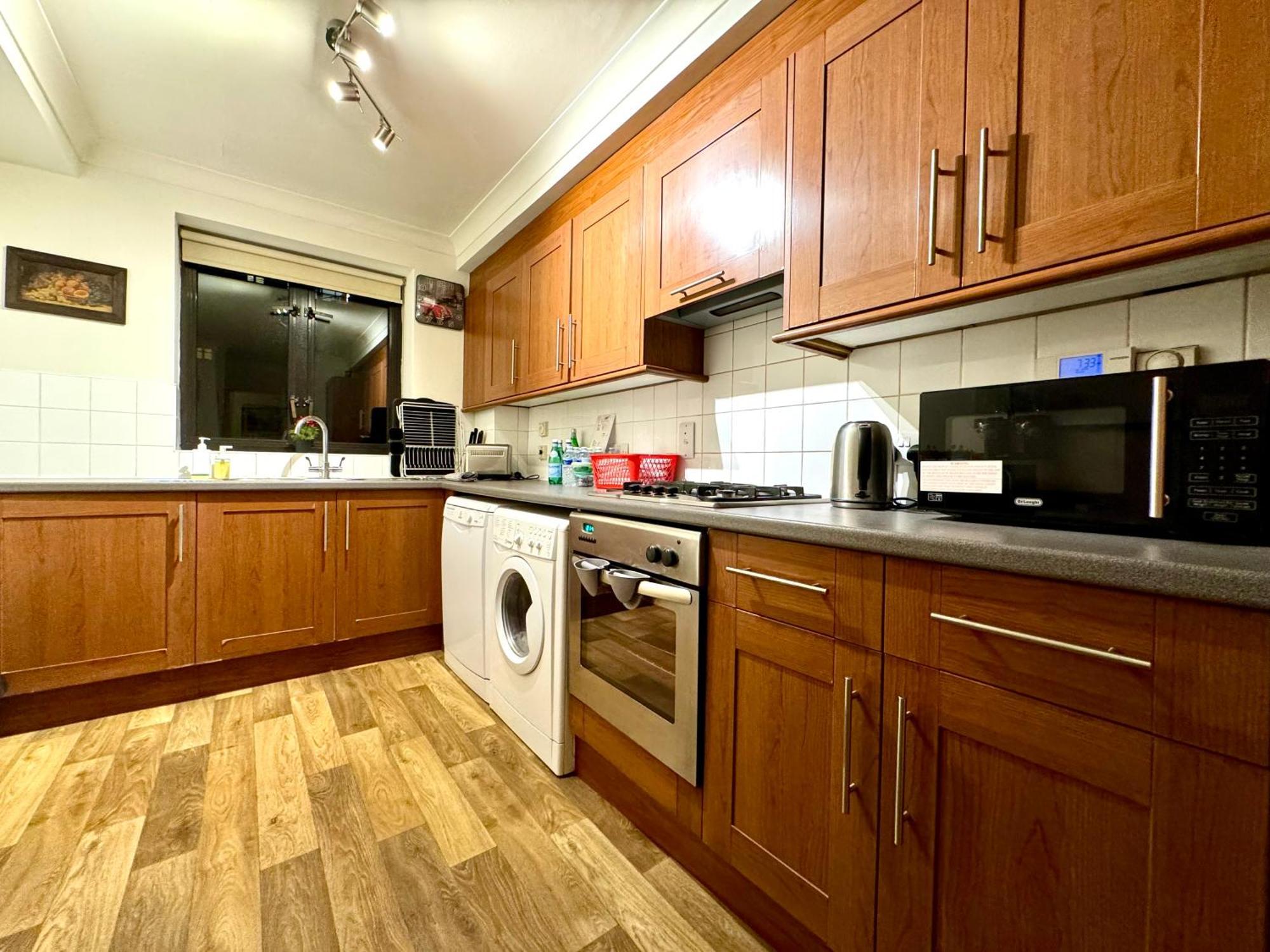 Lovely 2 Bedroom By Wild Londen