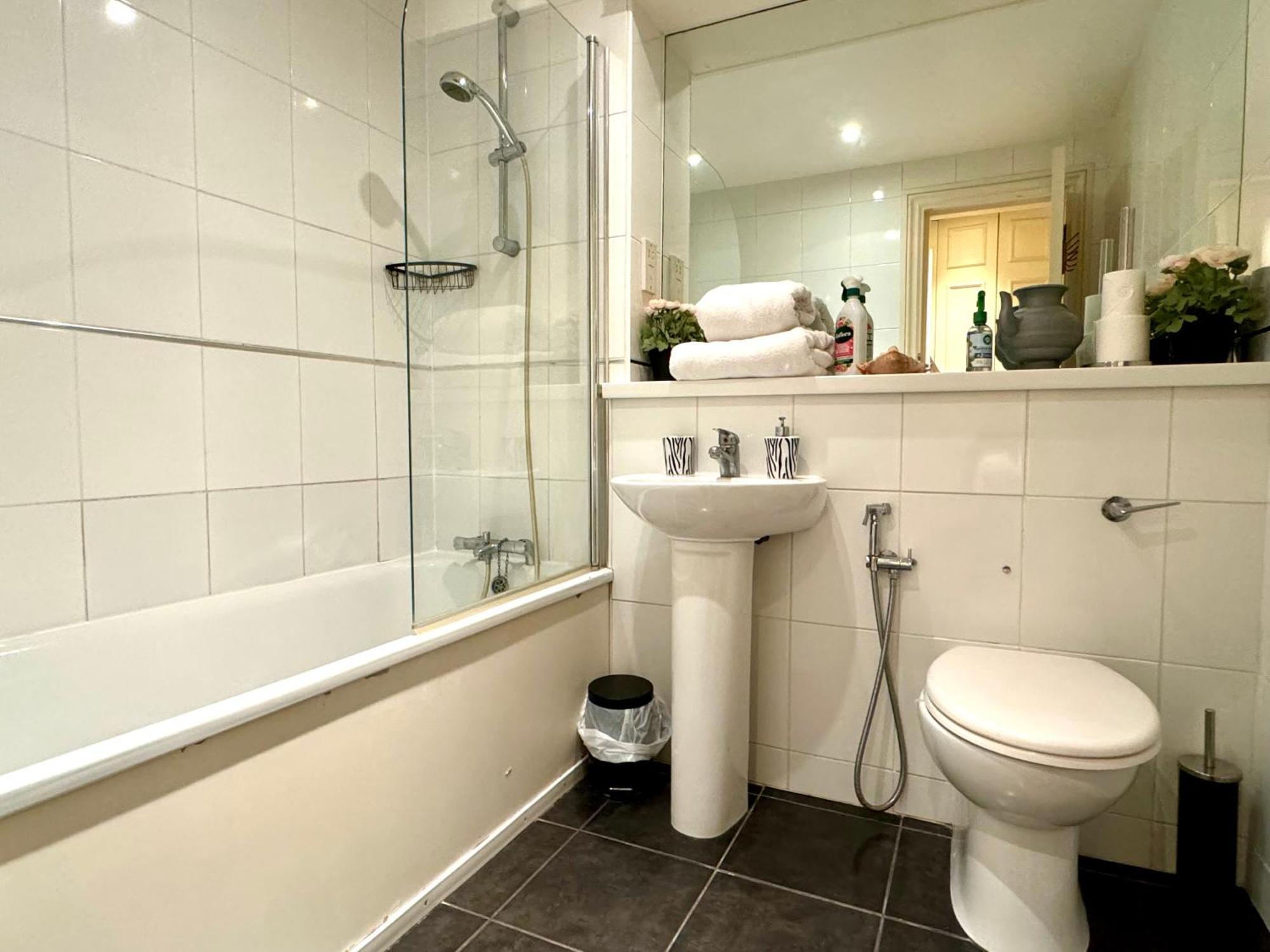 Lovely 2 Bedroom By Wild Londen