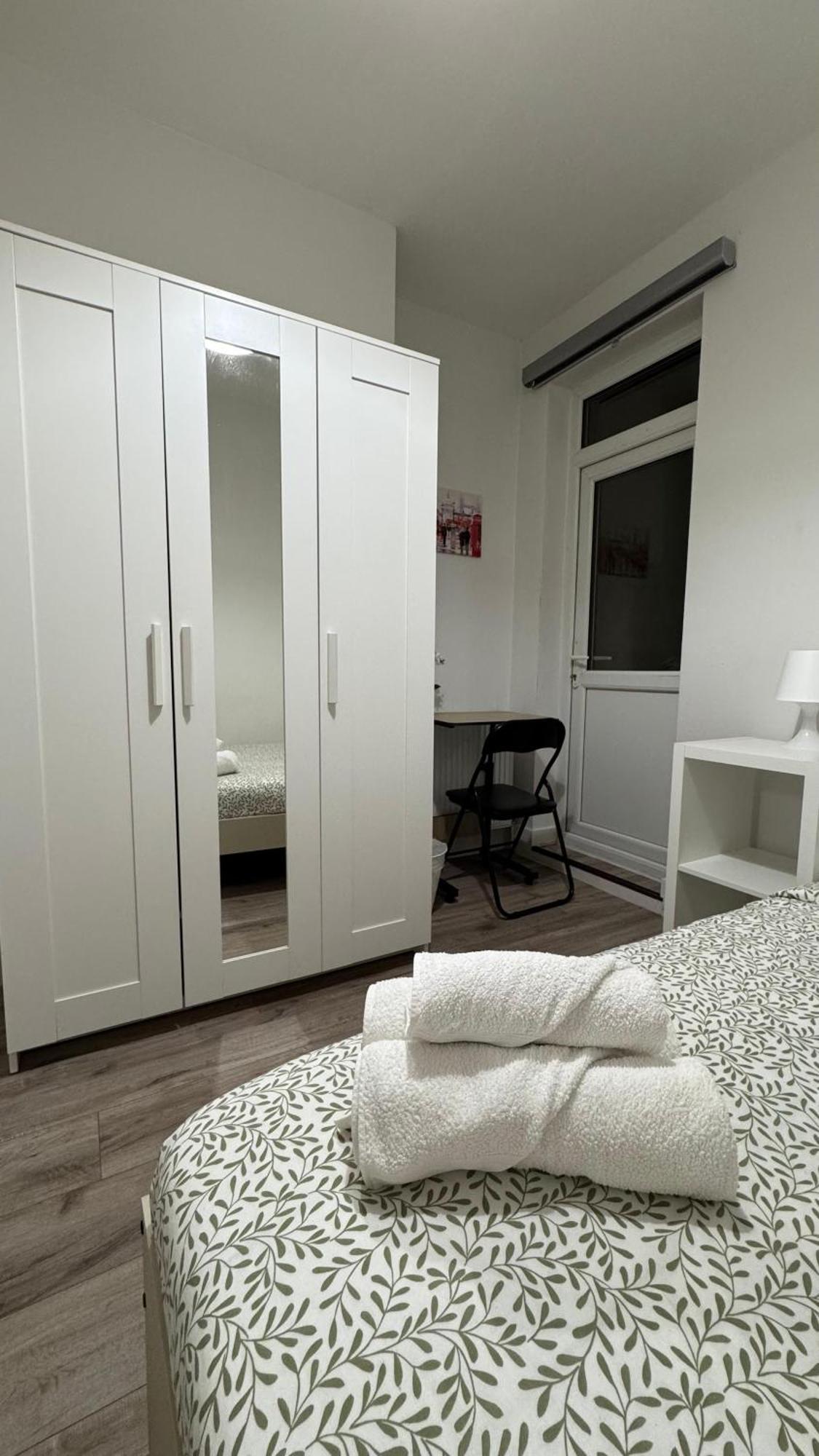 Homestay Double With Access To The Garden London