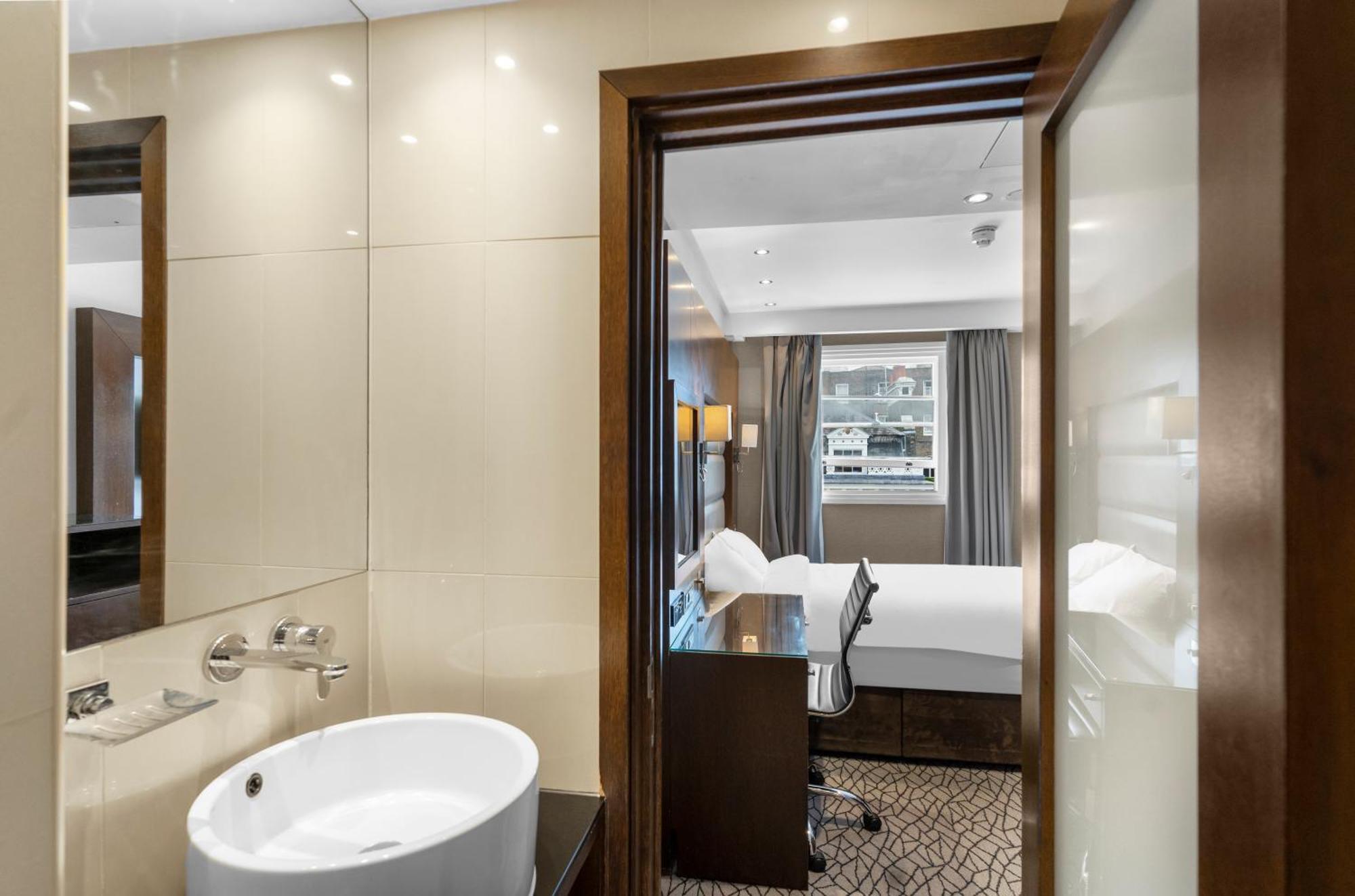 Hostel Lha Paddington London