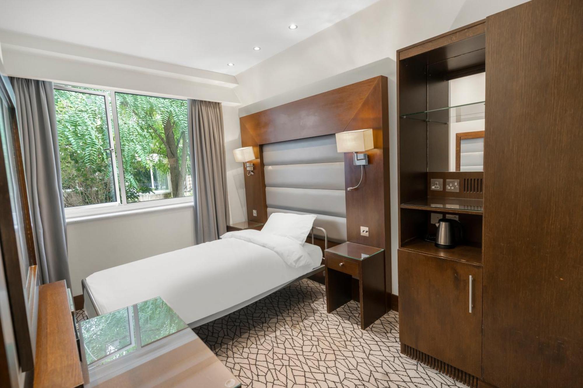 Hostel Lha Paddington London