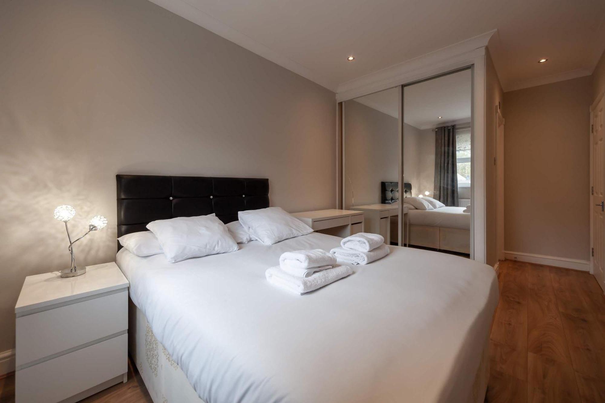 Spacious And Bright 2 Bed Tower Bridge