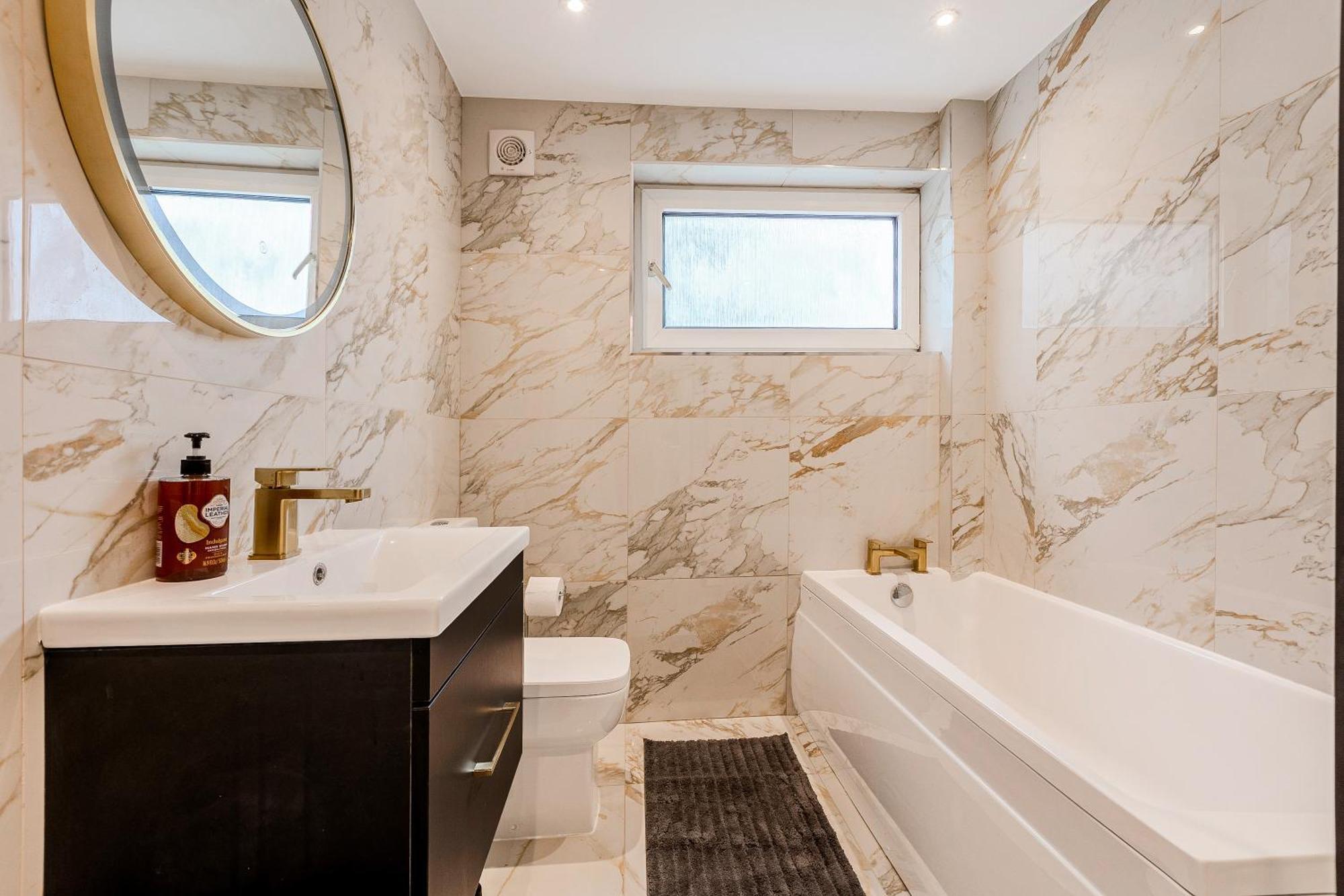 Battersea Spacious Perfect For Family And Groups With Free Parking Sleep 8 Ferienhaus London