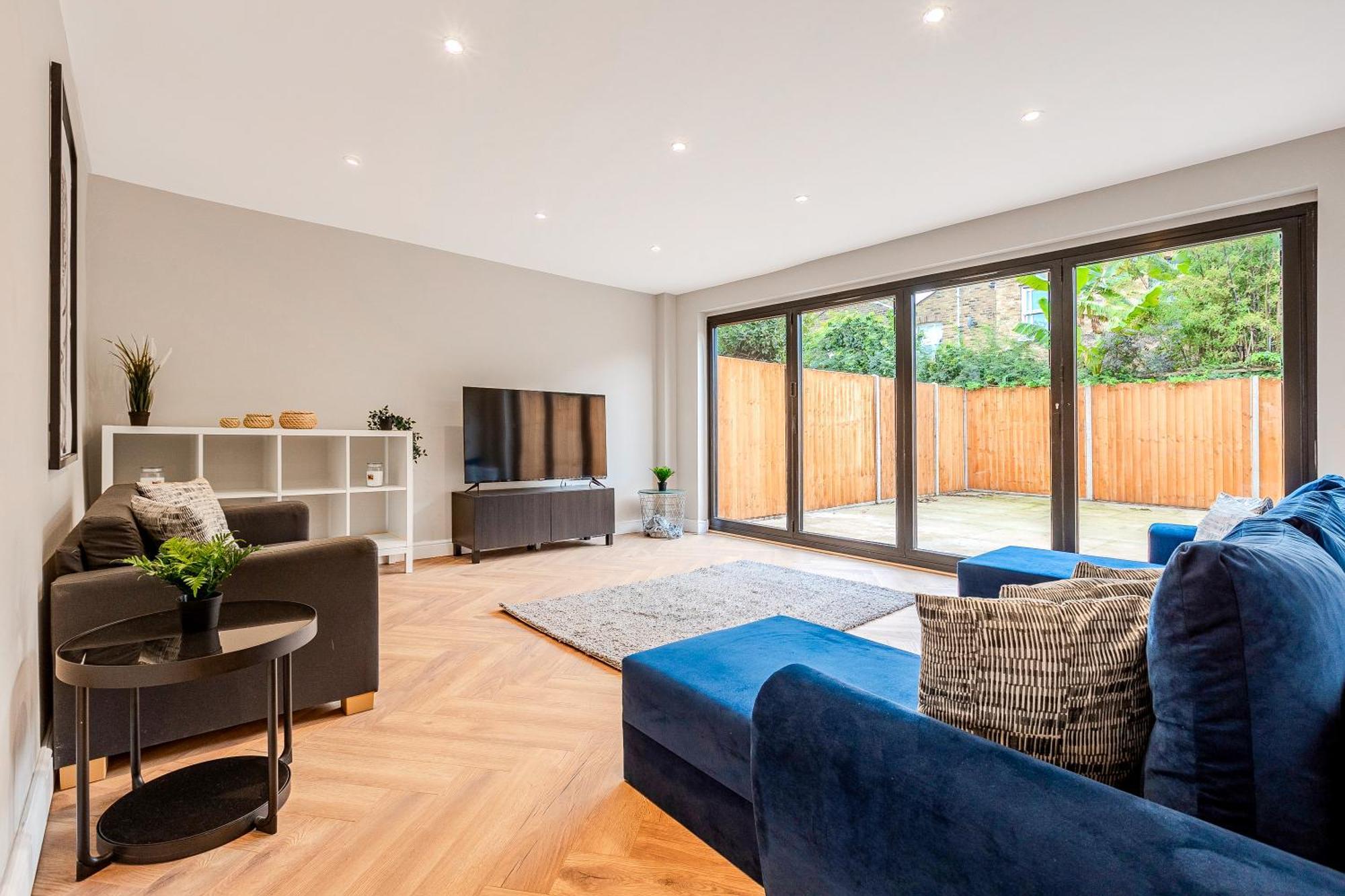 Ferienhaus Battersea Spacious Perfect For Family And Groups With Free Parking Sleep 8 London