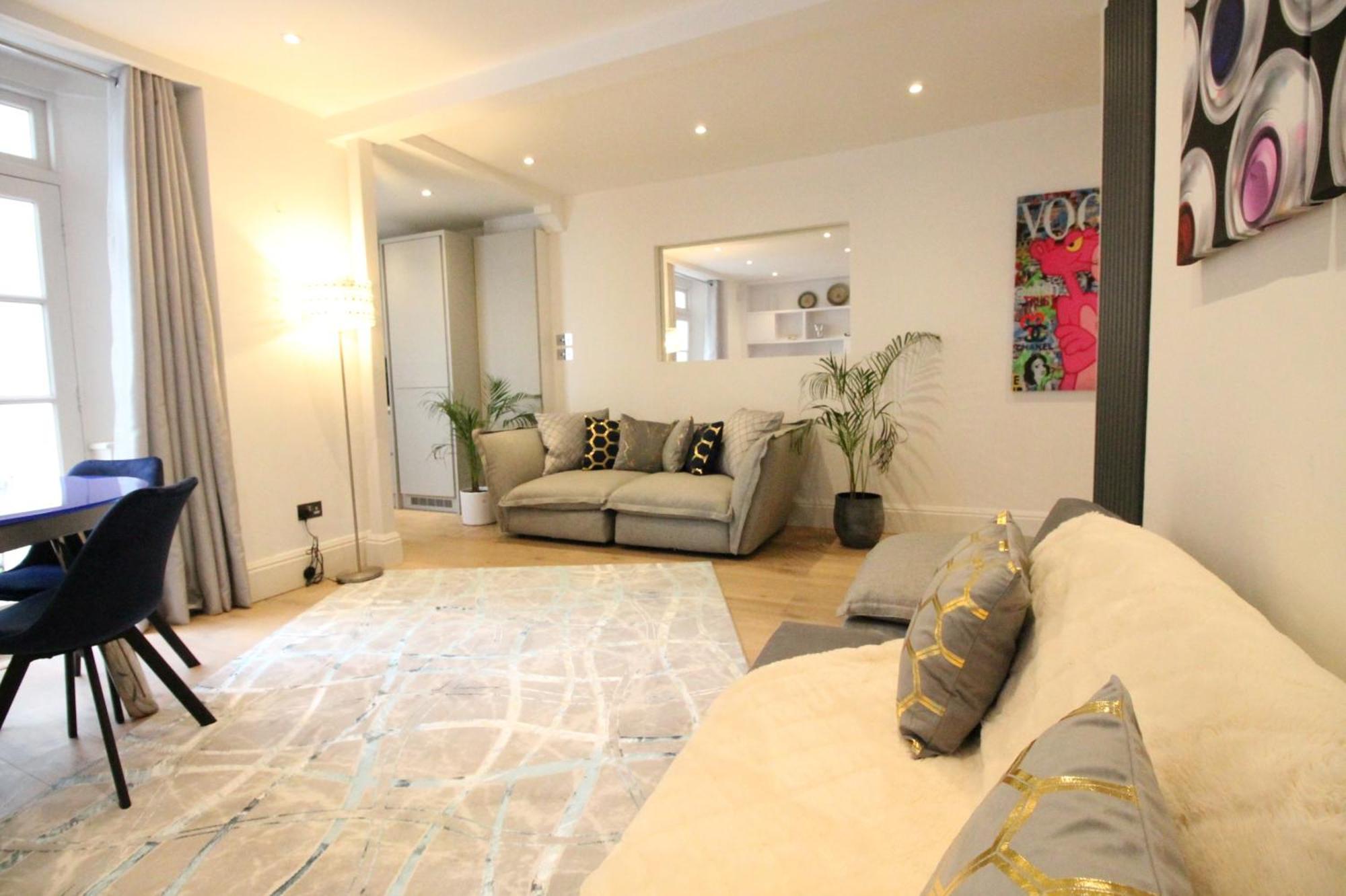 Stylish And Chic Flat 2bed 2bath In Notting Hill London