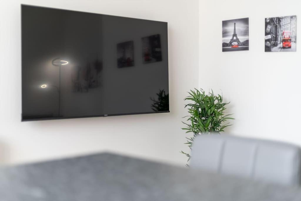 Cozy 2-bedroom Flat In West Londres