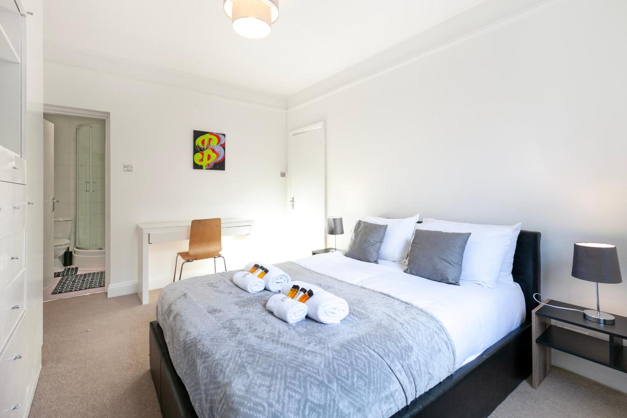 Beautiful 3 Bedroom Flat In Scott Ellis Gardens Apartamento