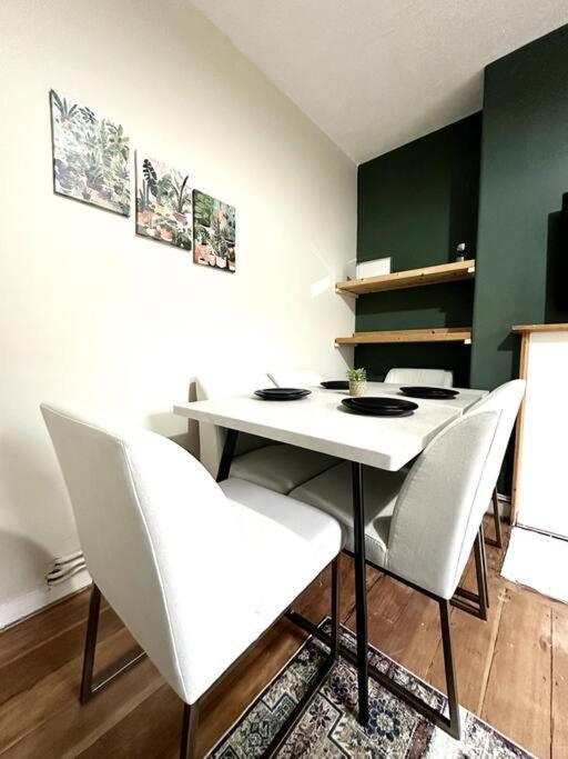 Quirky 3 Bedroom Flat In Shoreditch Apartment London