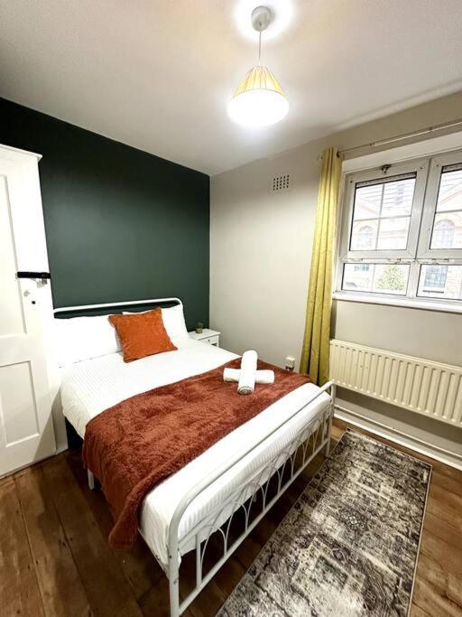 Quirky 3 Bedroom Flat In Shoreditch Apartment