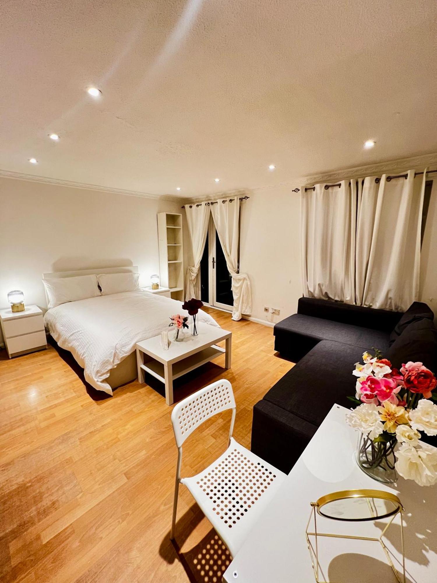 Habitación en casa particular A Calm Near Battersea Reach Londres
