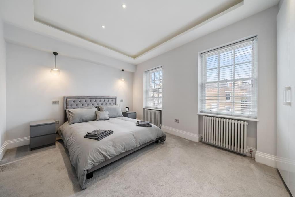 Apartment Modern 4 Bedroom Townhouse In *