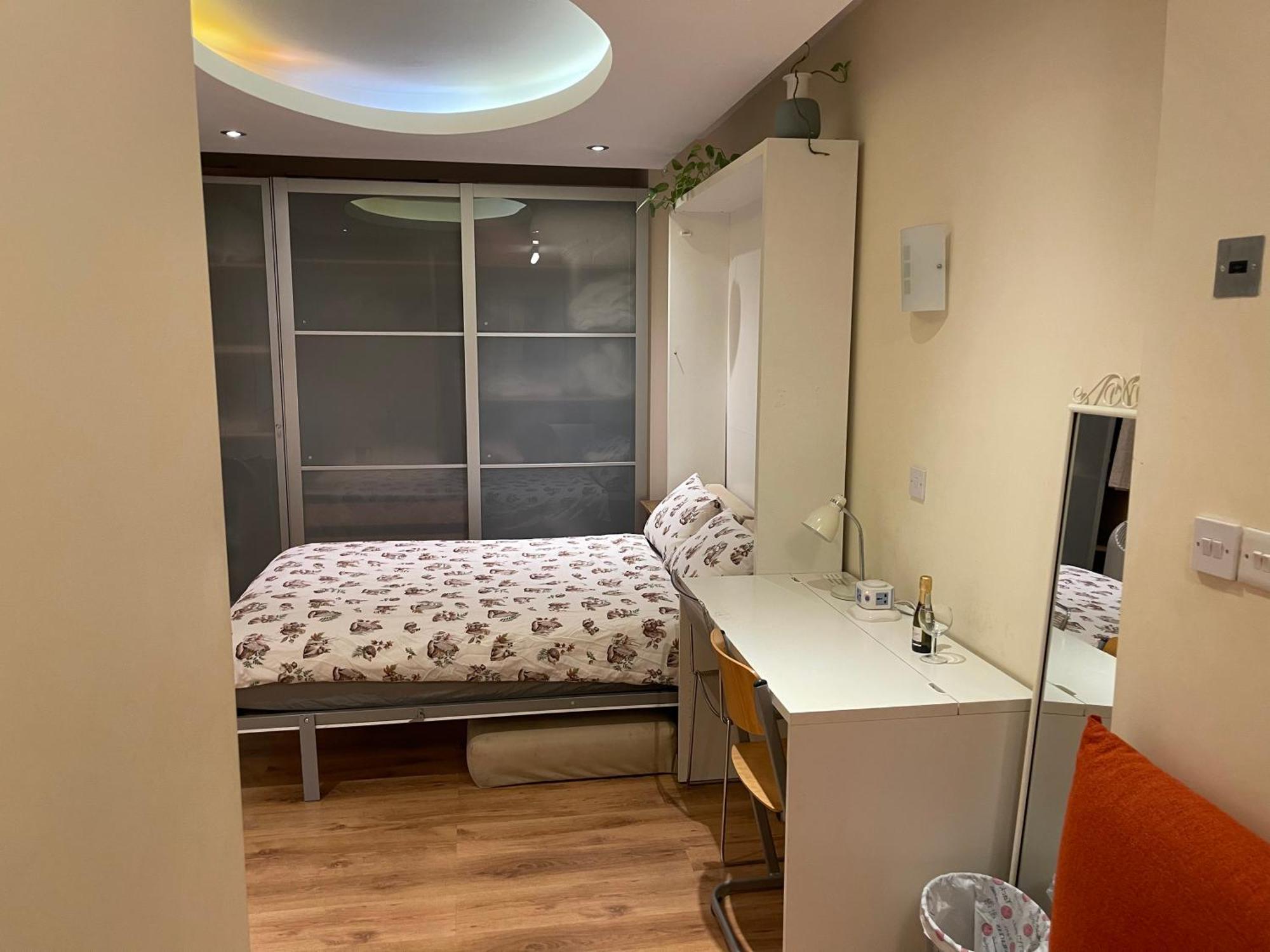 Crestview Place Apartment London