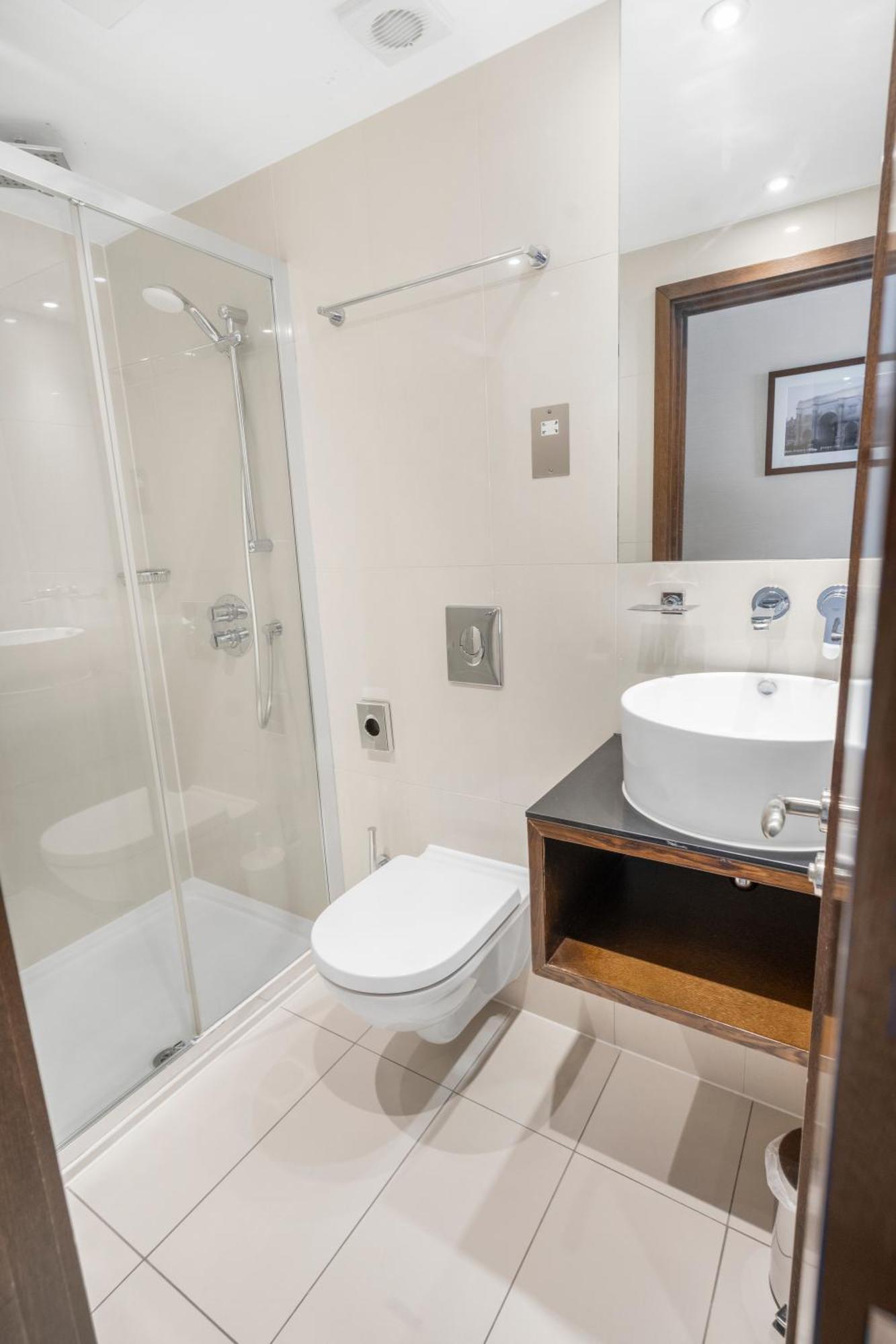 Lha Paddington Hostel *