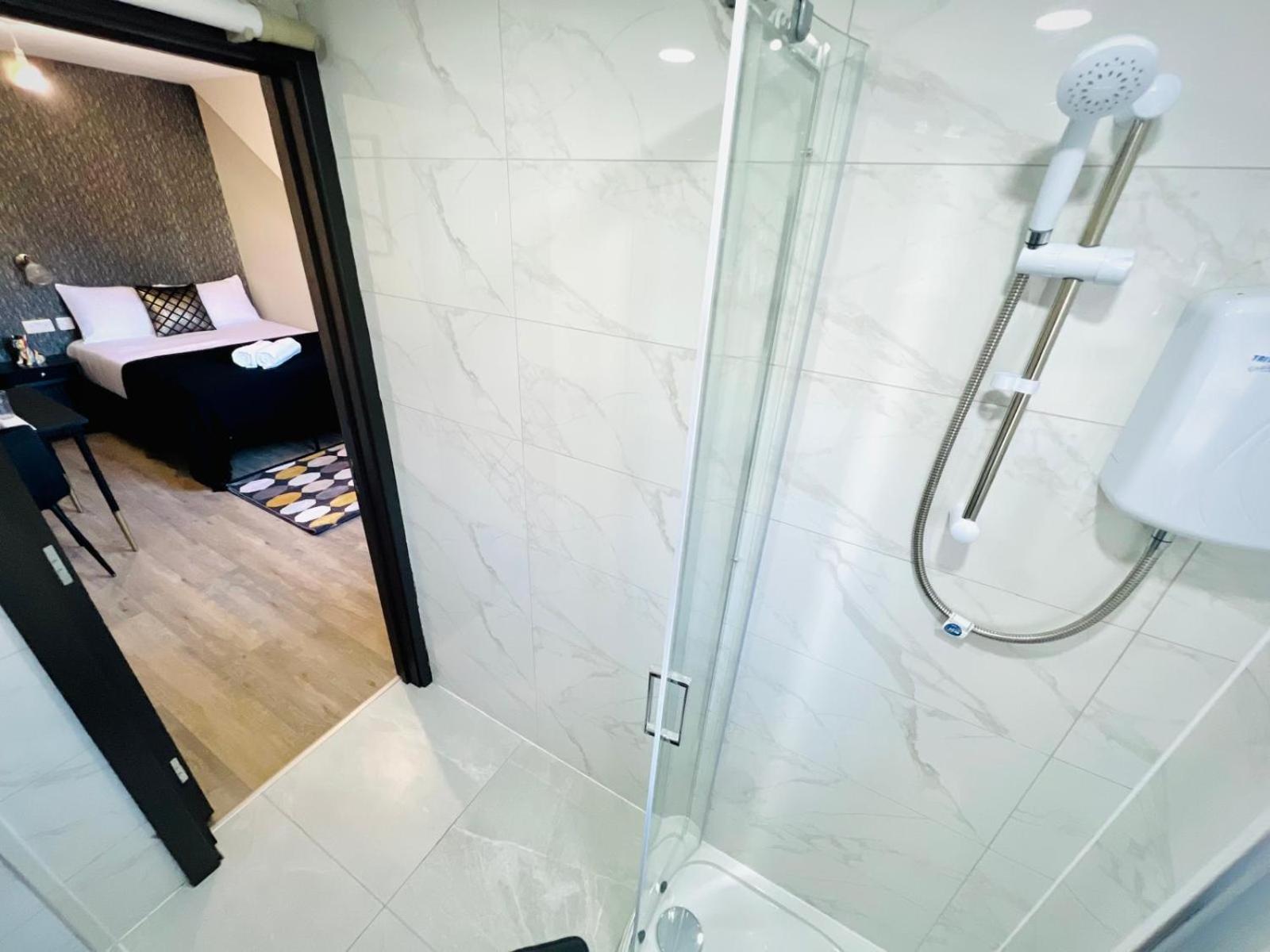 Luxury Flats In London, Ideal For Tourists Apartment *