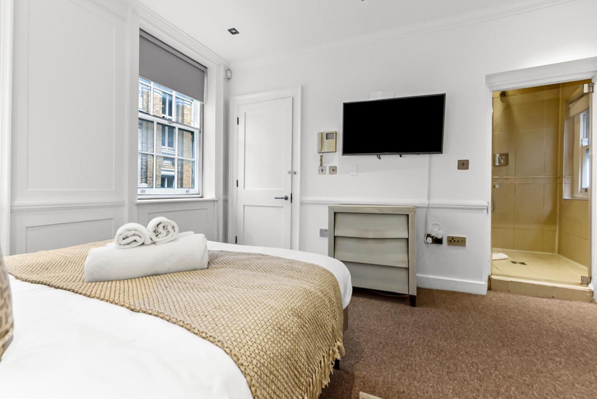 Piccadilly House! Holiday home