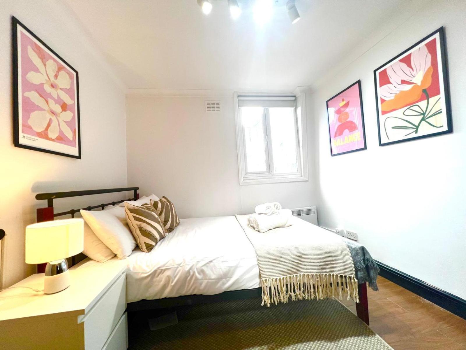 2 Bed Apartment- Camden Town Apartment *