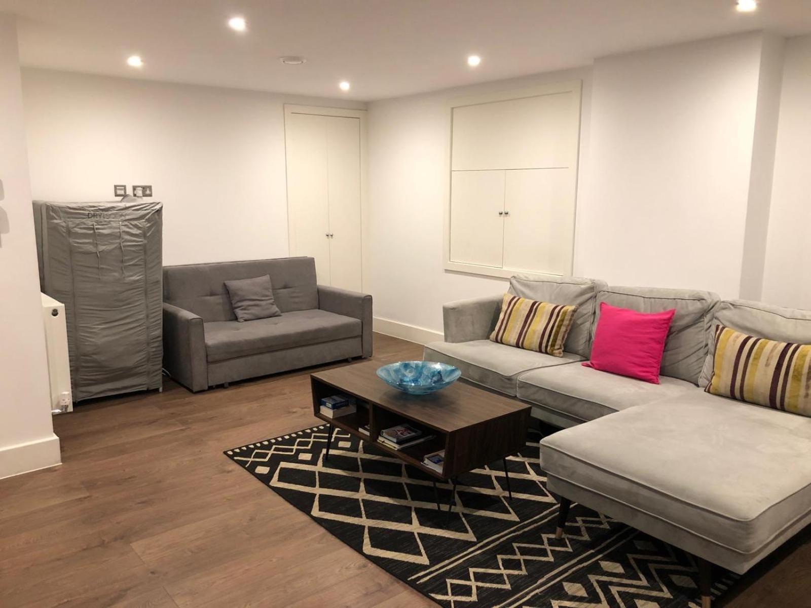 Apartment Batterseaflat Sleeps6 Refurbished Tv London