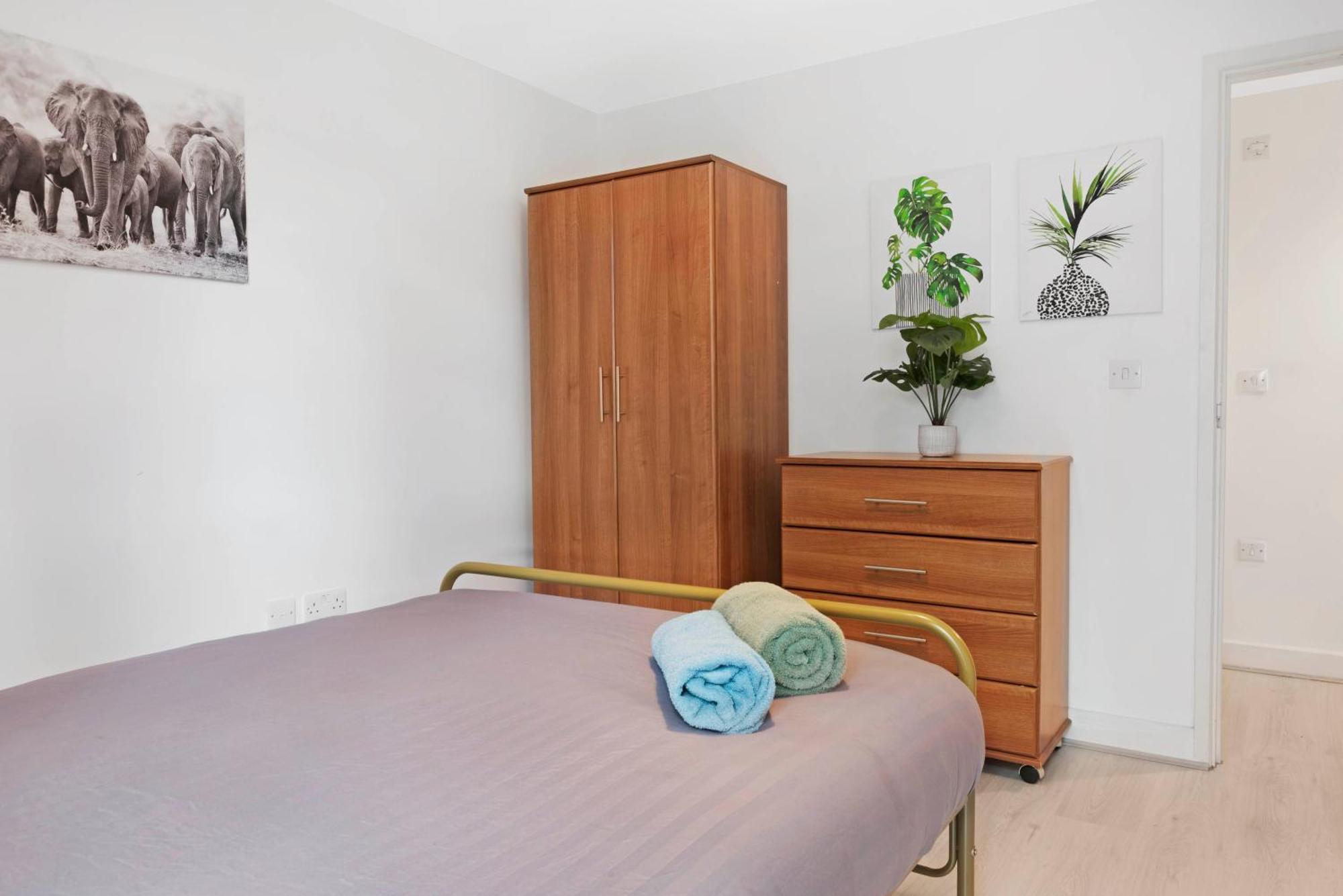 Cosy Modern1 Bed Apartment, By Excel London, Airport & O2 Apartment