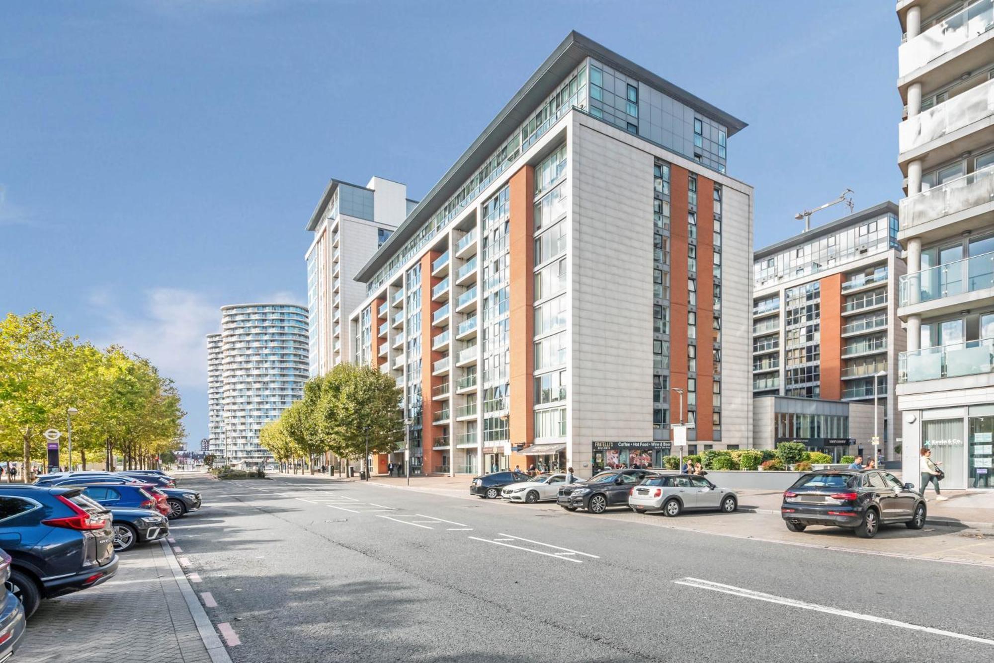 Apartment Cosy Modern1 Bed Apartment, By Excel London, Airport & O2 London