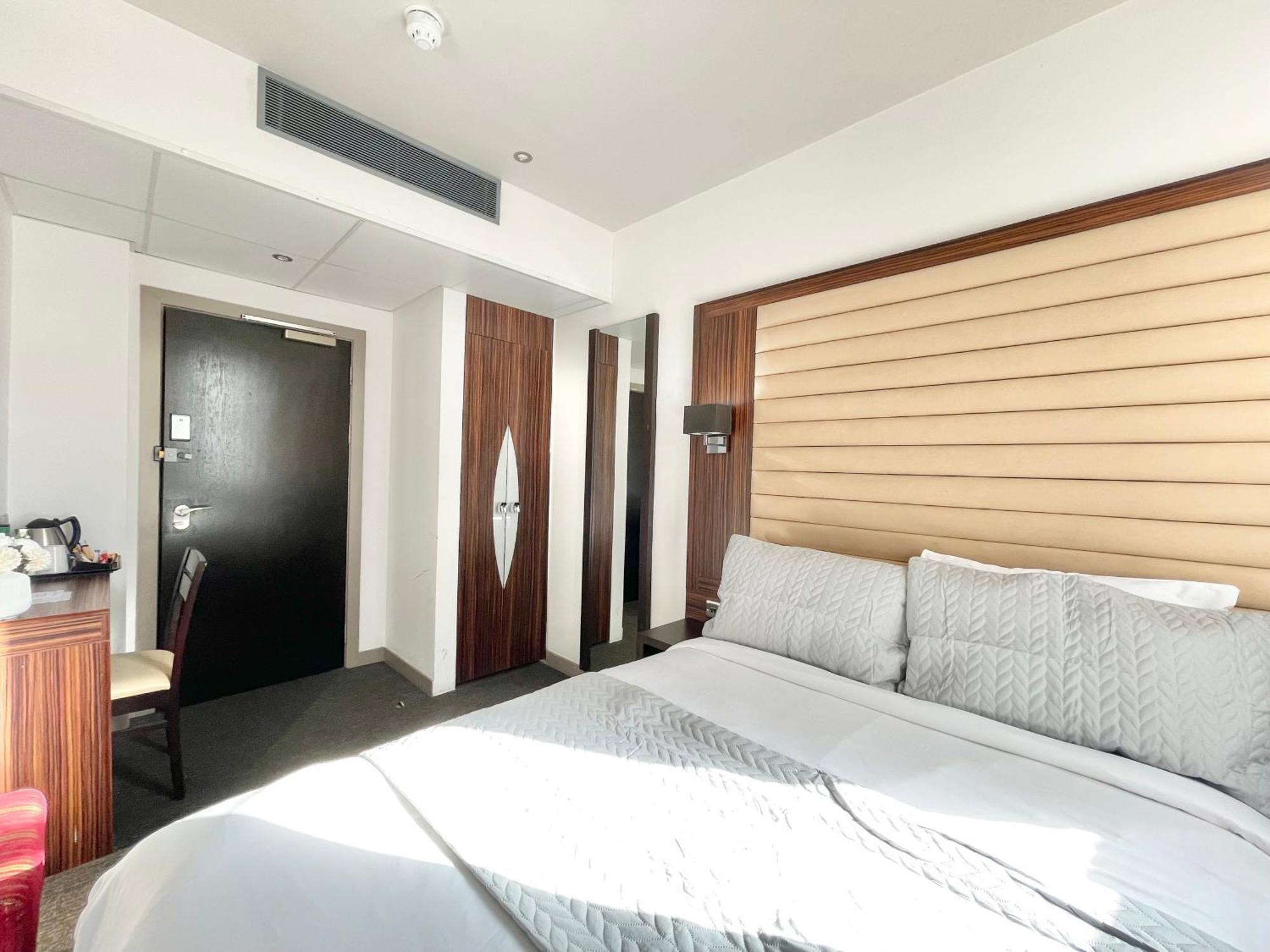 Maitrise Hotel London