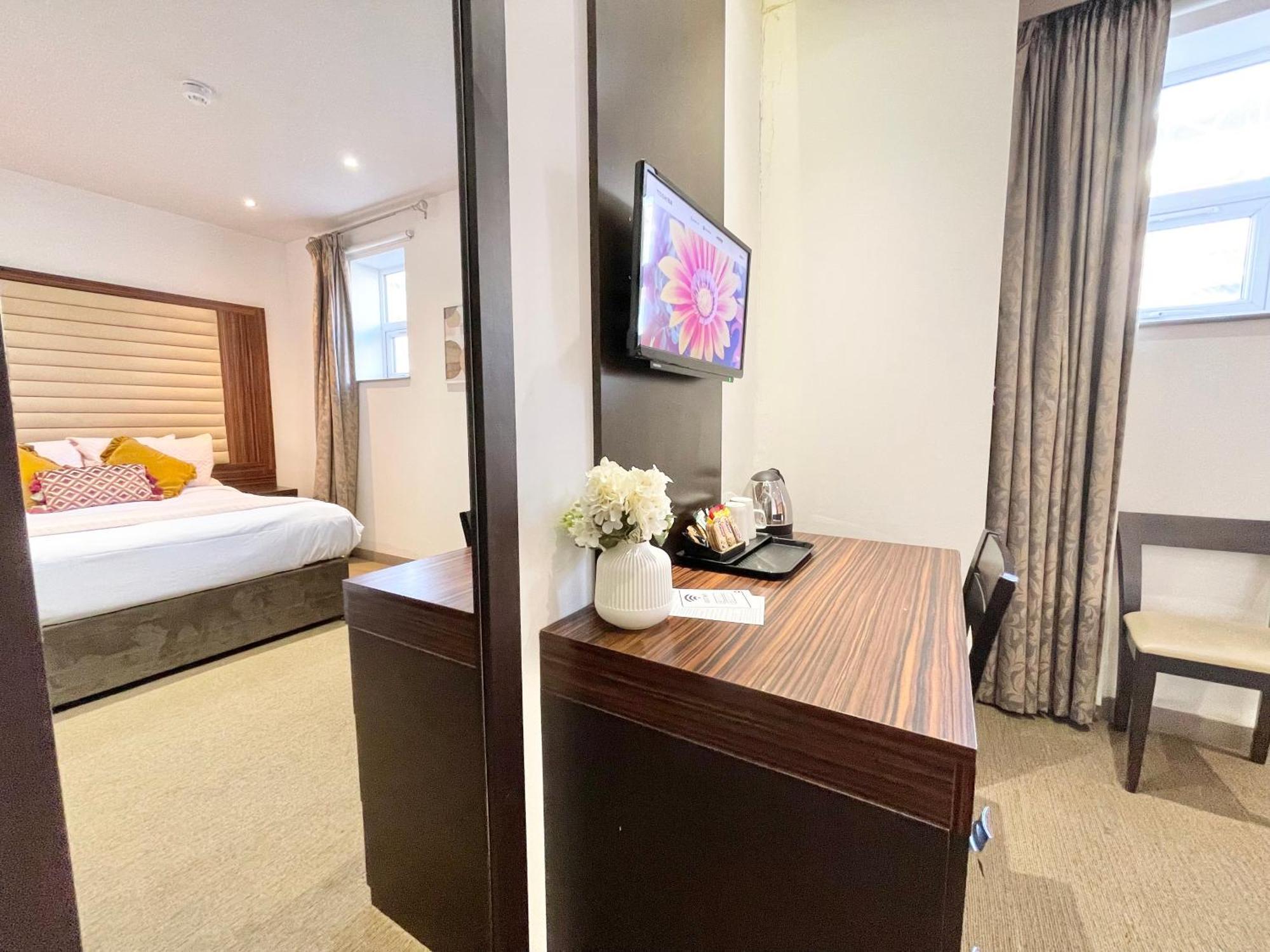 Maitrise Hotel