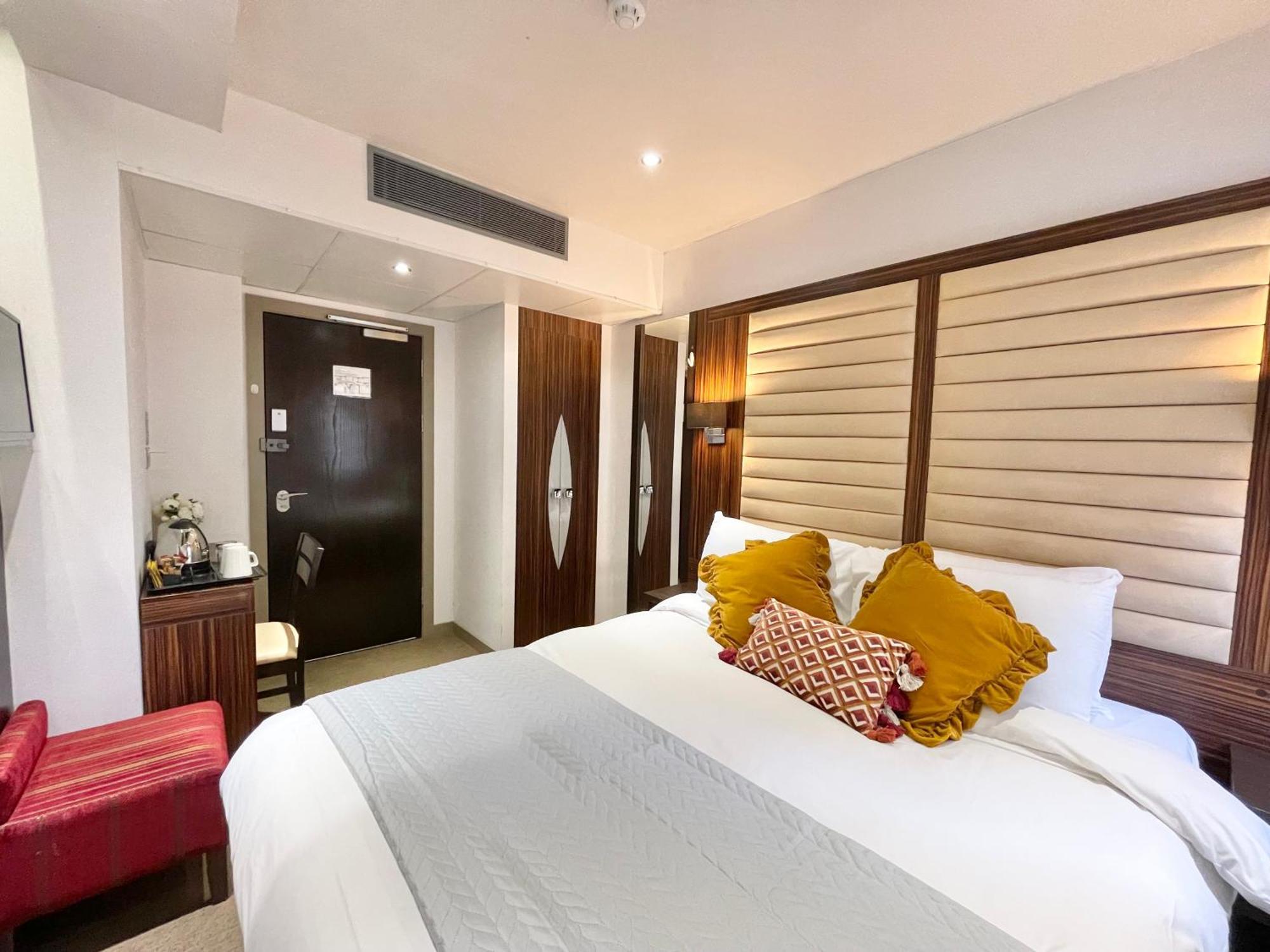 Maitrise Hotel