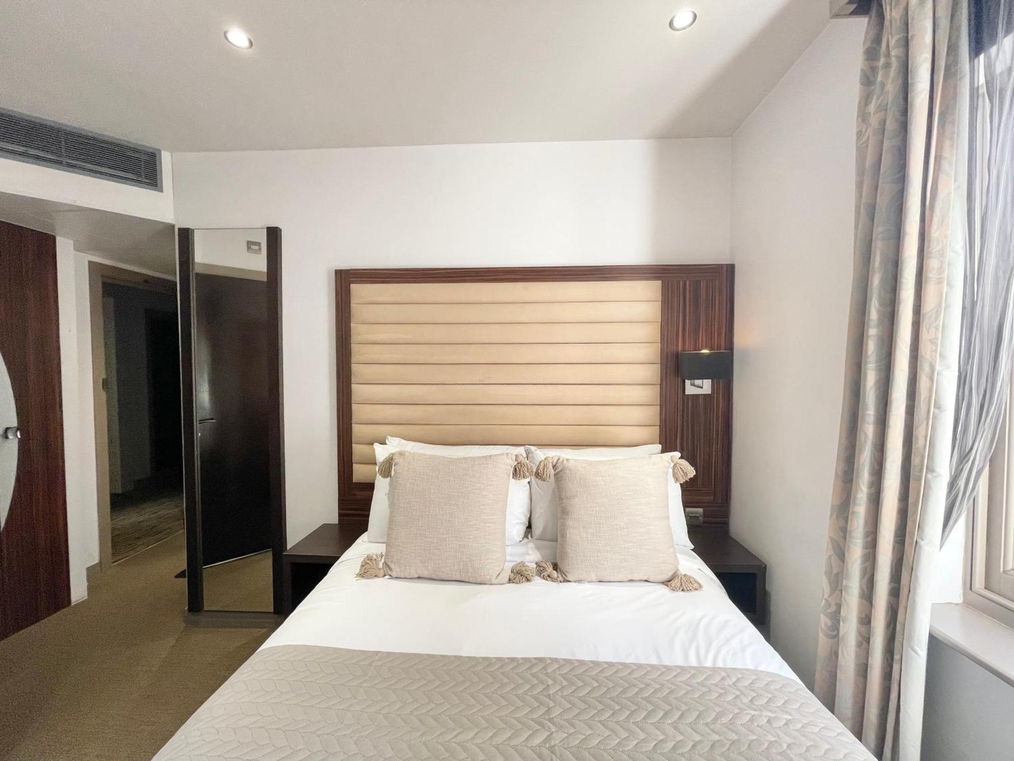 Maitrise Hotel 3*