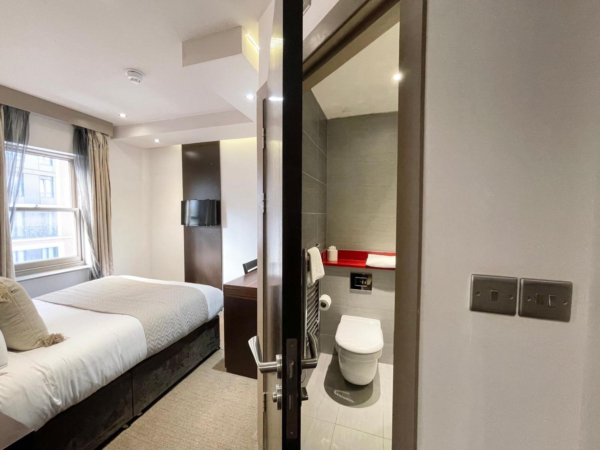Maitrise Hotel 3*