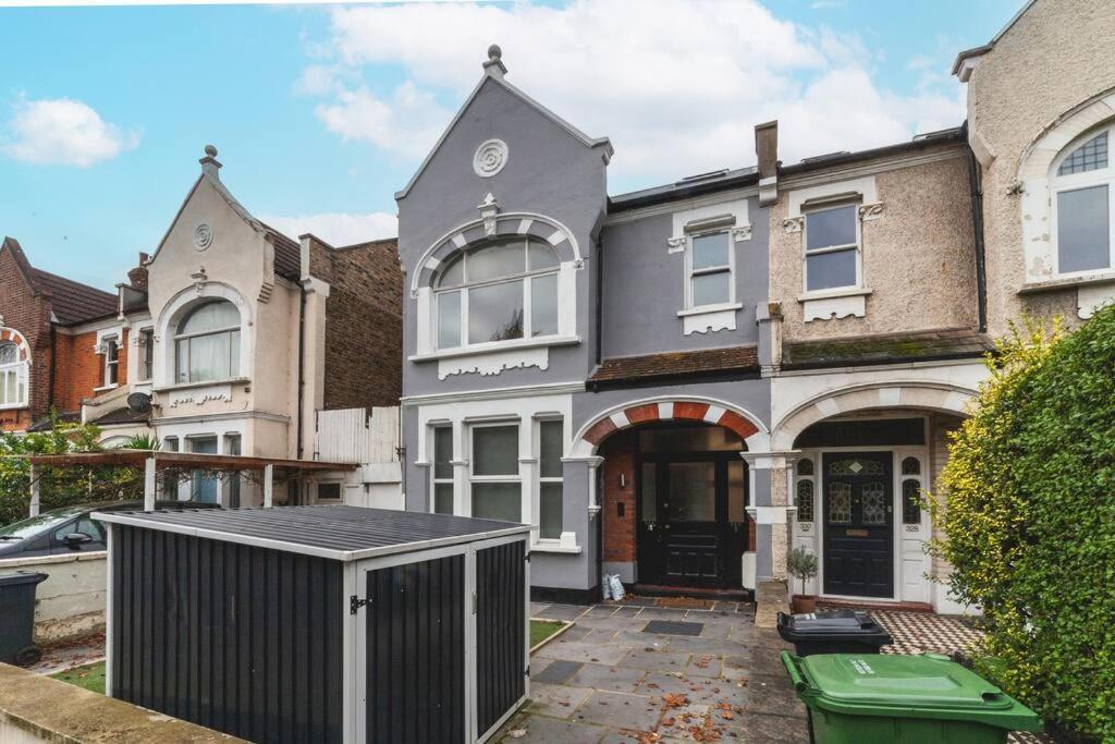 Bright & Airy Lux 3bed In Fulham With Patio Londres