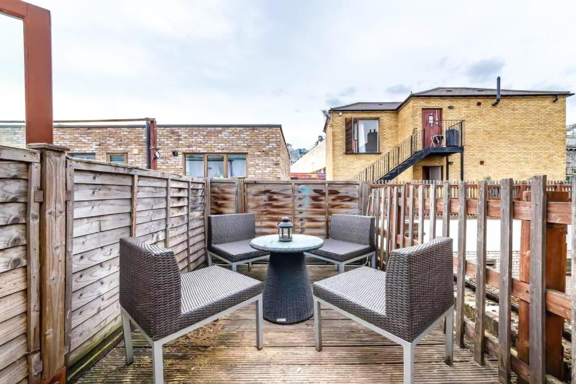Apartment Lovely 2 Bedroom With Patio Waterloo Lm1 London