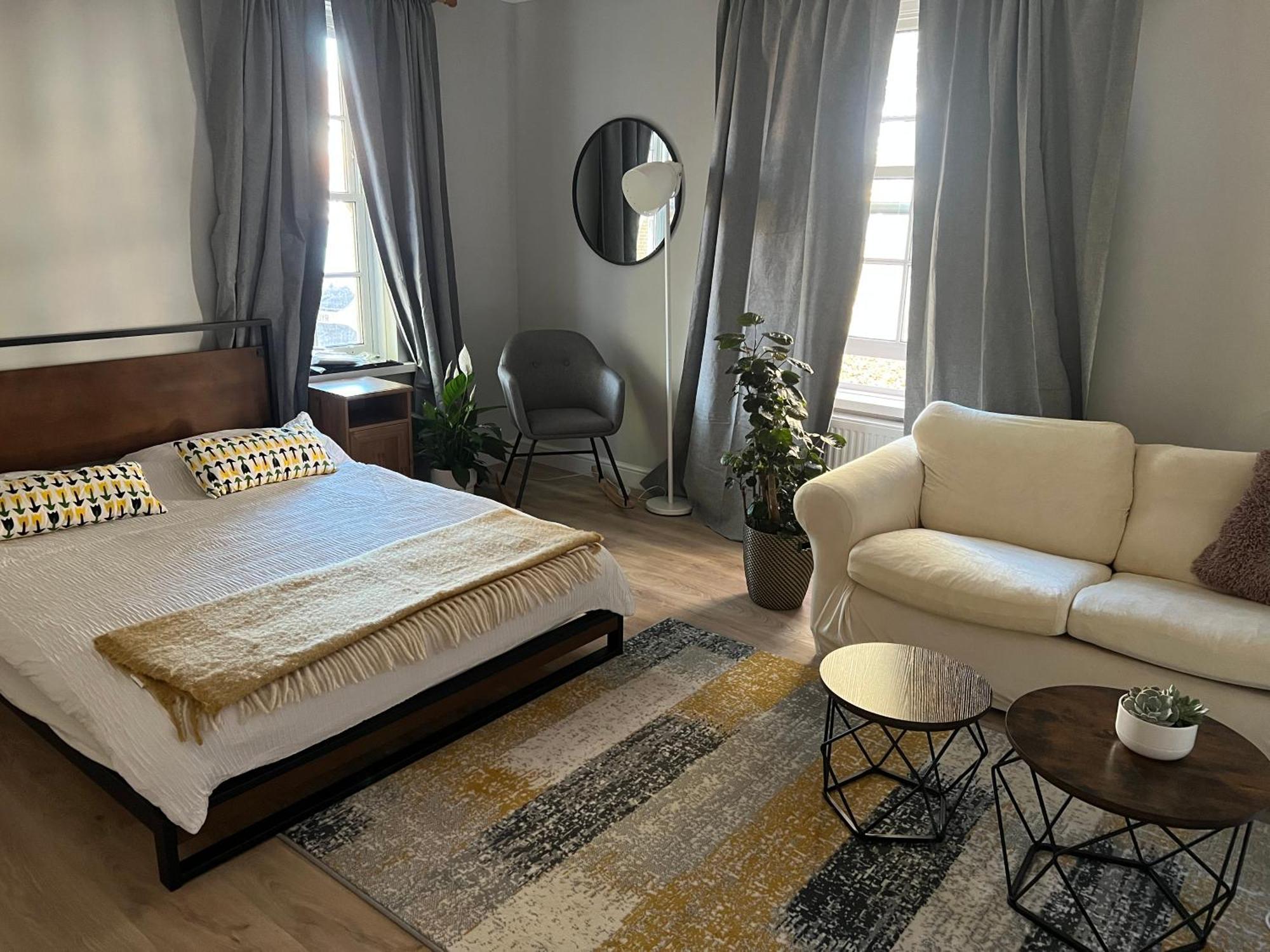 Appartement Stylish In A 1938 Building With Parking Londen