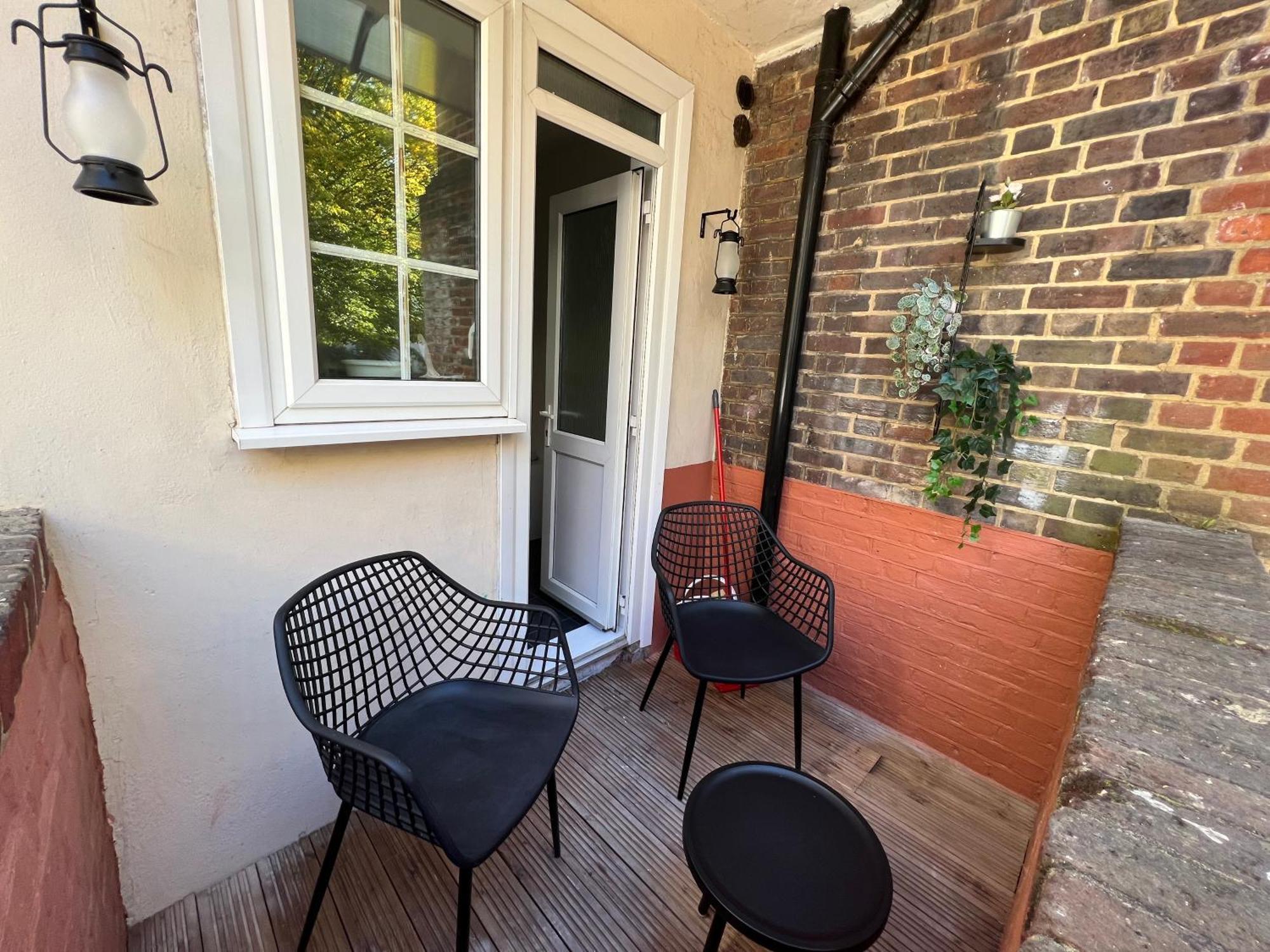 Appartement Stylish In A 1938 Building With Parking Londen