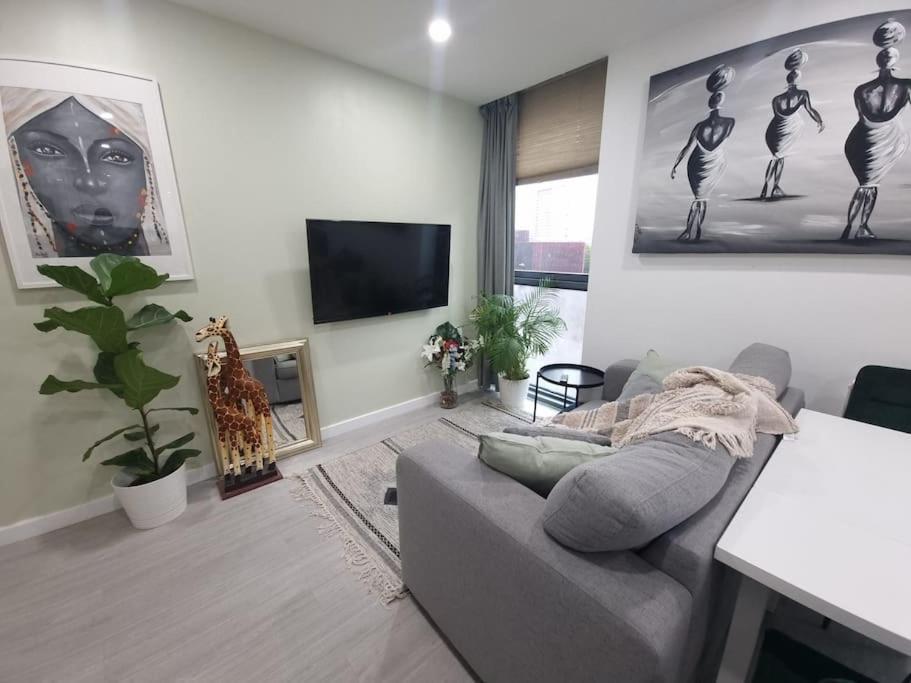 Cozy Modern Flat In Angel Islington Londen