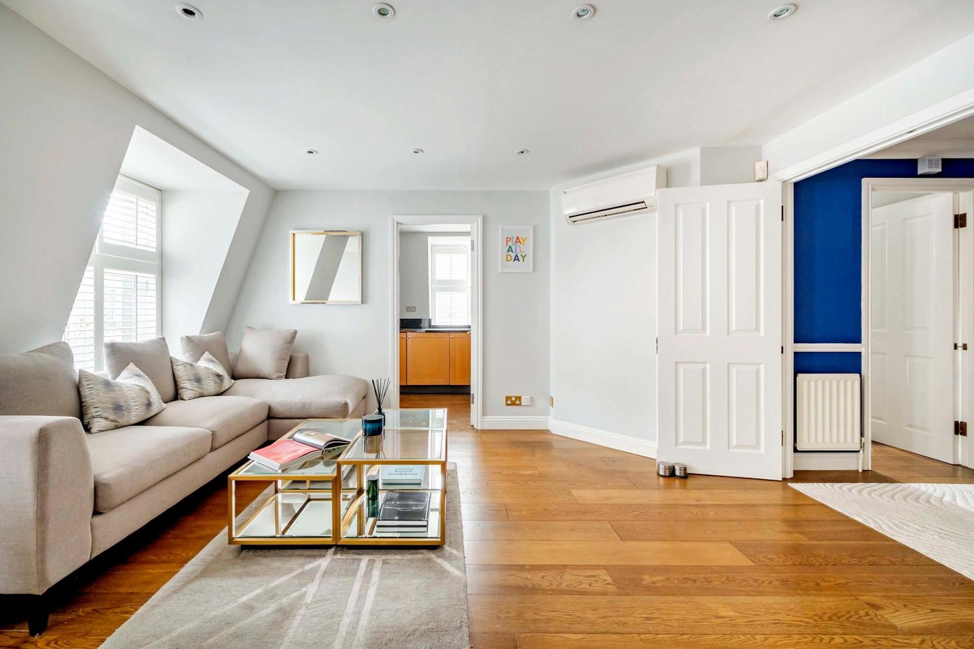 Apartment The Mayfair Marvel- By Out Of Office Lifestyle London