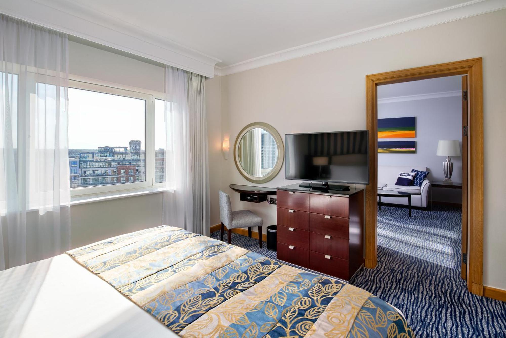 Hotel The Chelsea Harbour And