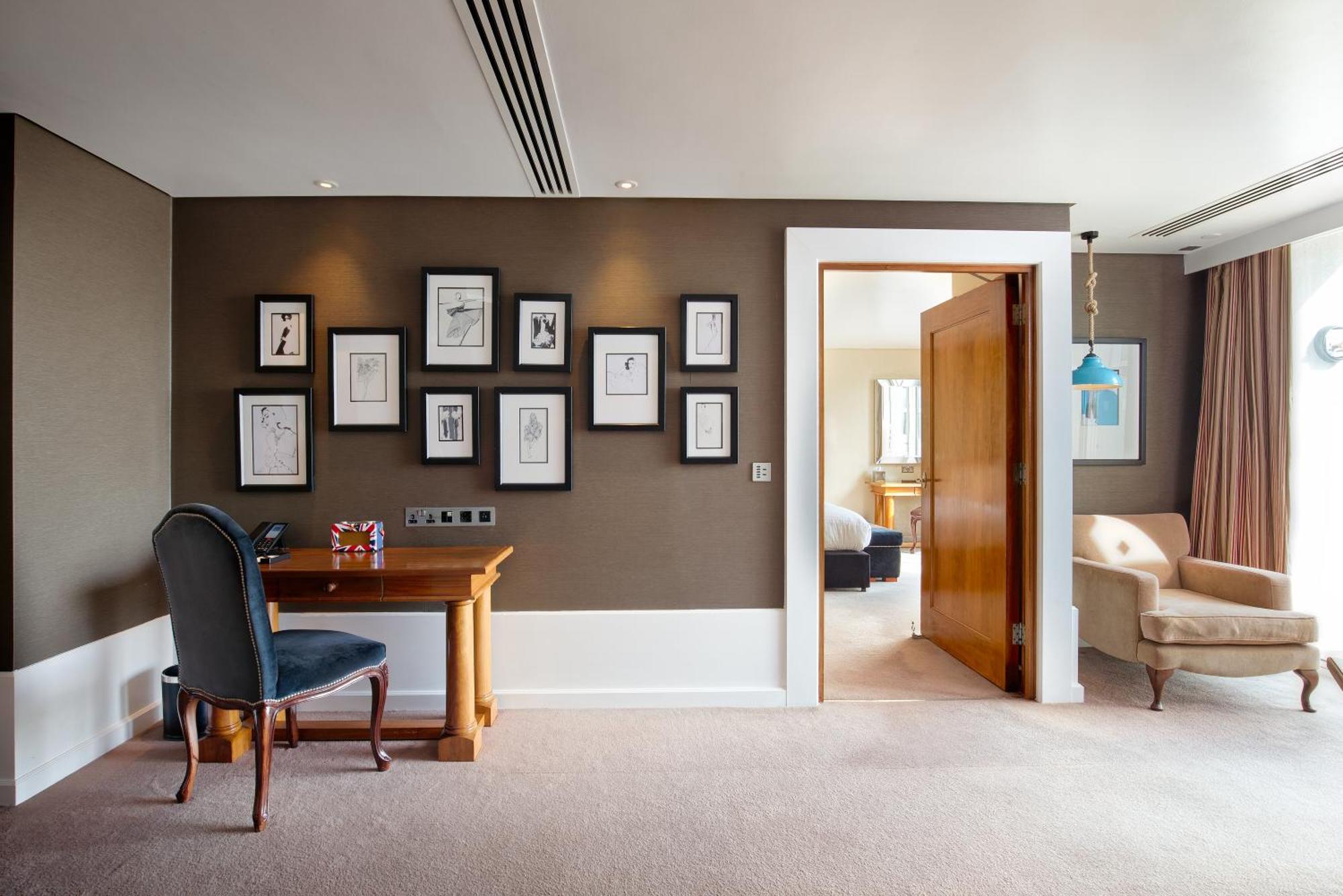 Hotel The Chelsea Harbour And