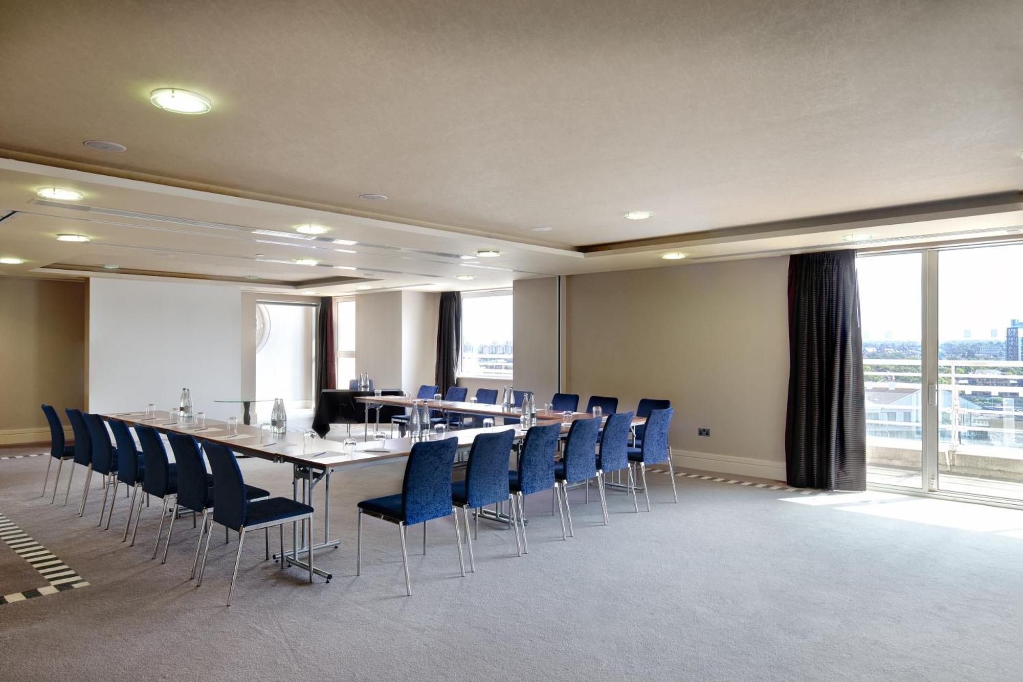 The Chelsea Harbour And 5*