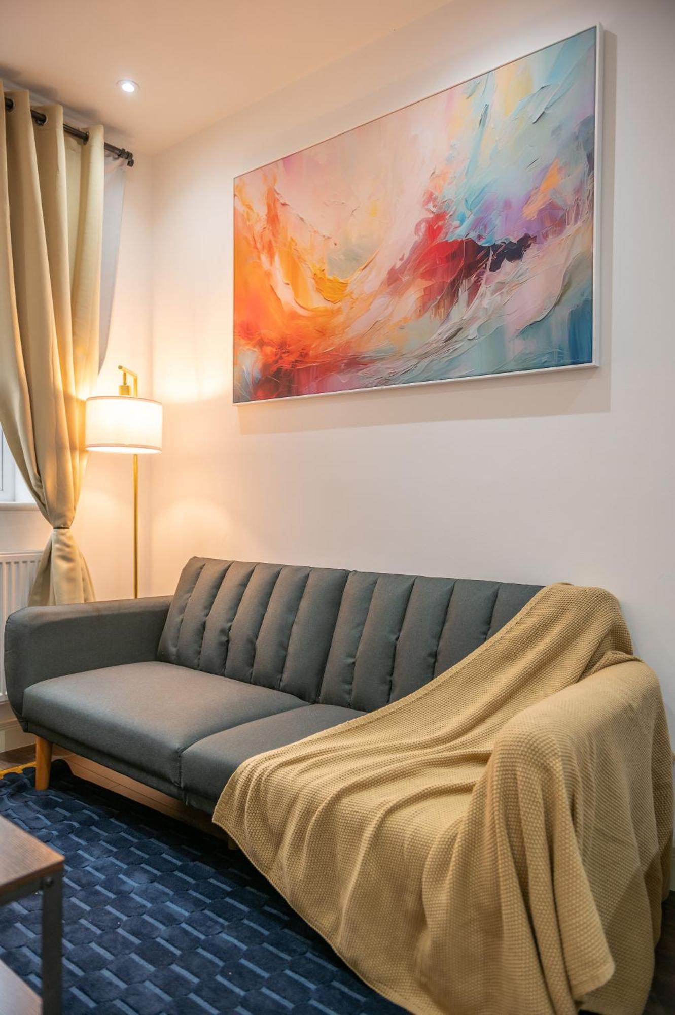 Modern 1 Bed - Us Embassy, Nine Elms & Battersea Station London