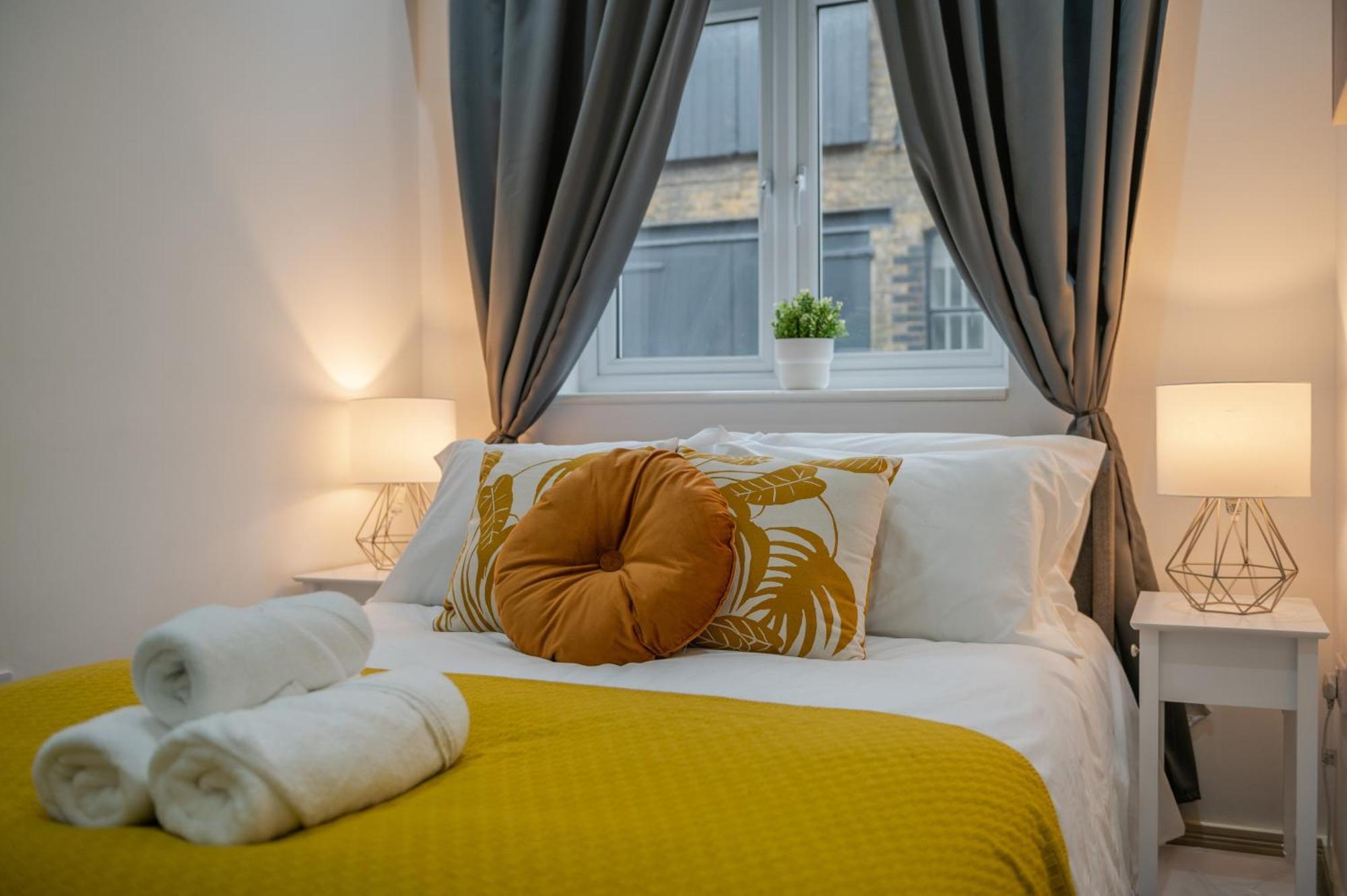 Modern 1 Bed - Us Embassy, Nine Elms & Battersea Station Apartment *