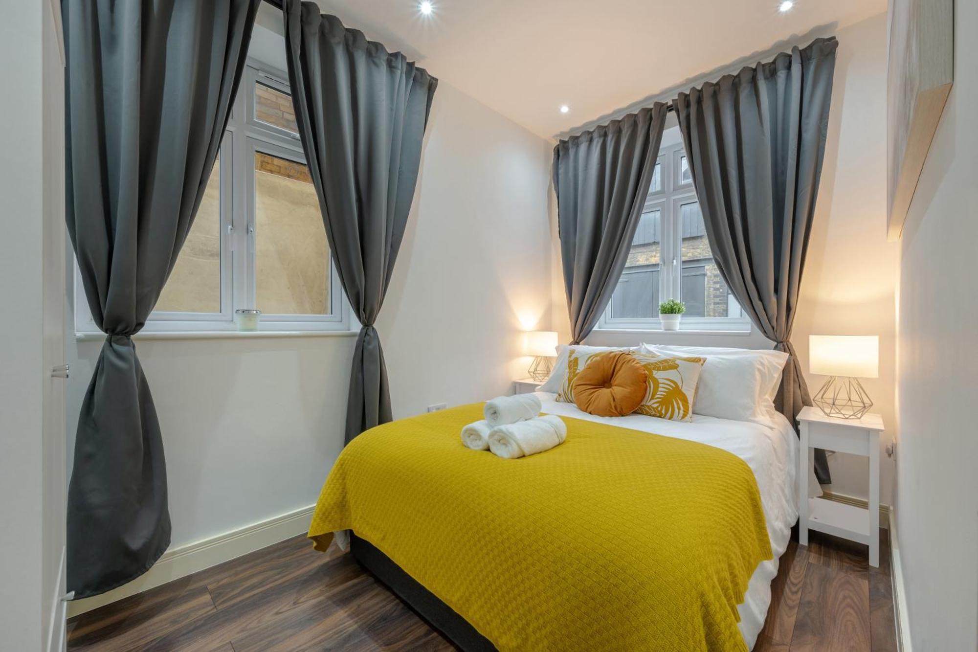 Modern 1 Bed - Us Embassy, Nine Elms & Battersea Station *