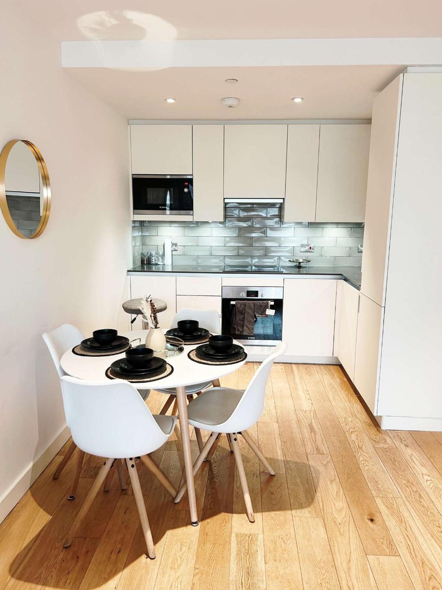 Superb Luxury 2 Bed Apartment
