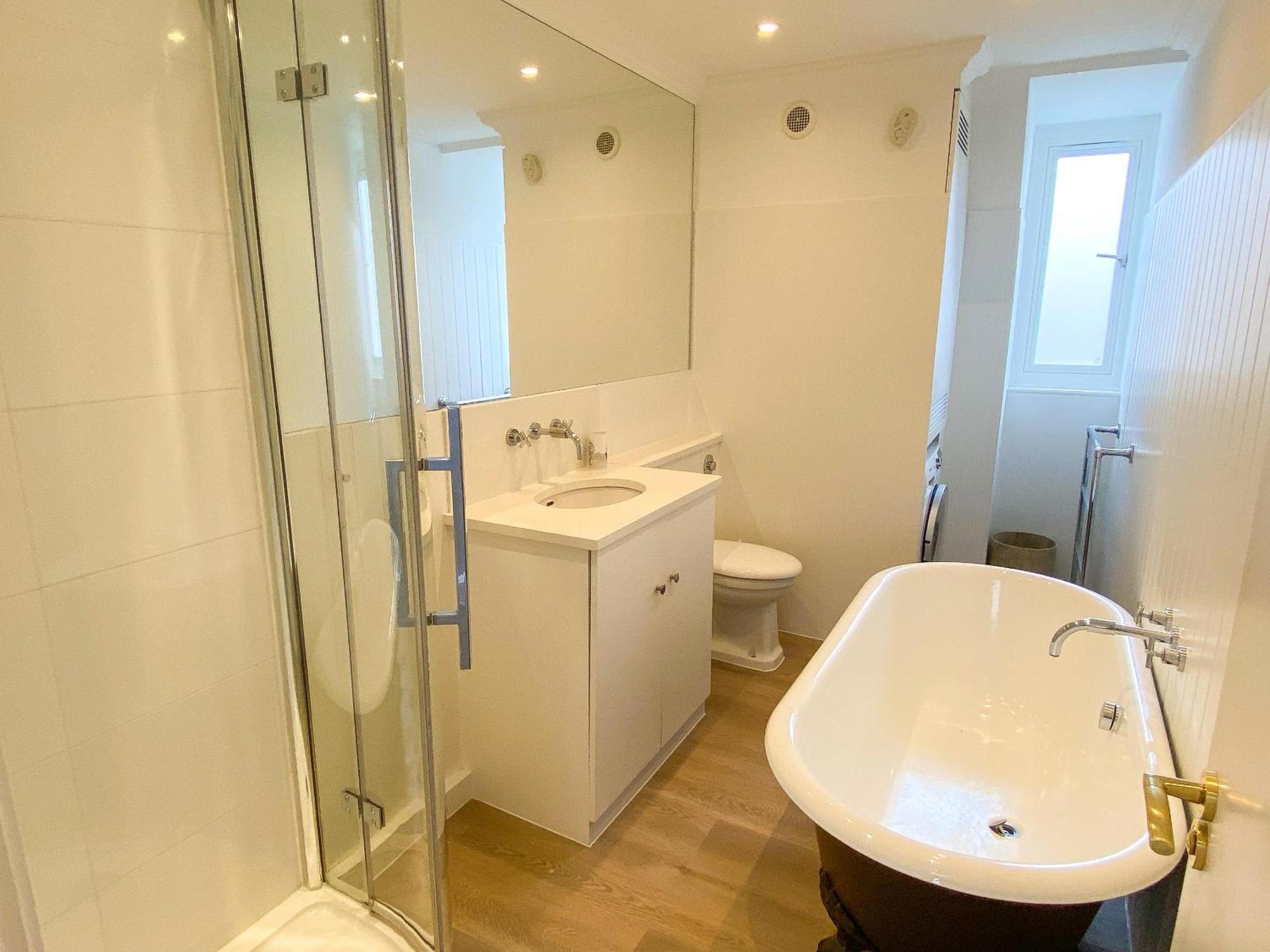 Exquisite Floor Flat Heart Of Chelsea * London