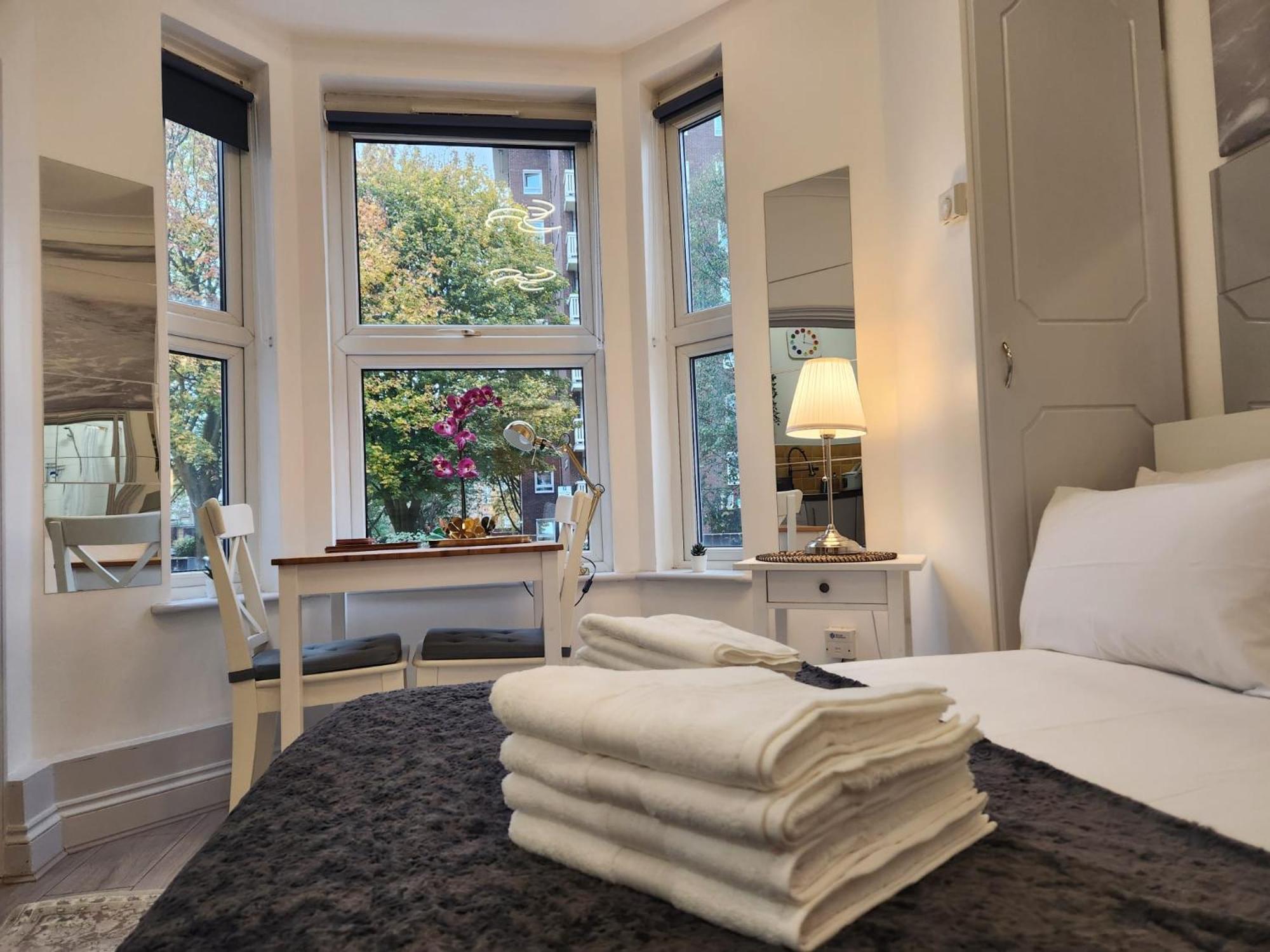 St 8 - Very Close To Tube - Cozy Flat London