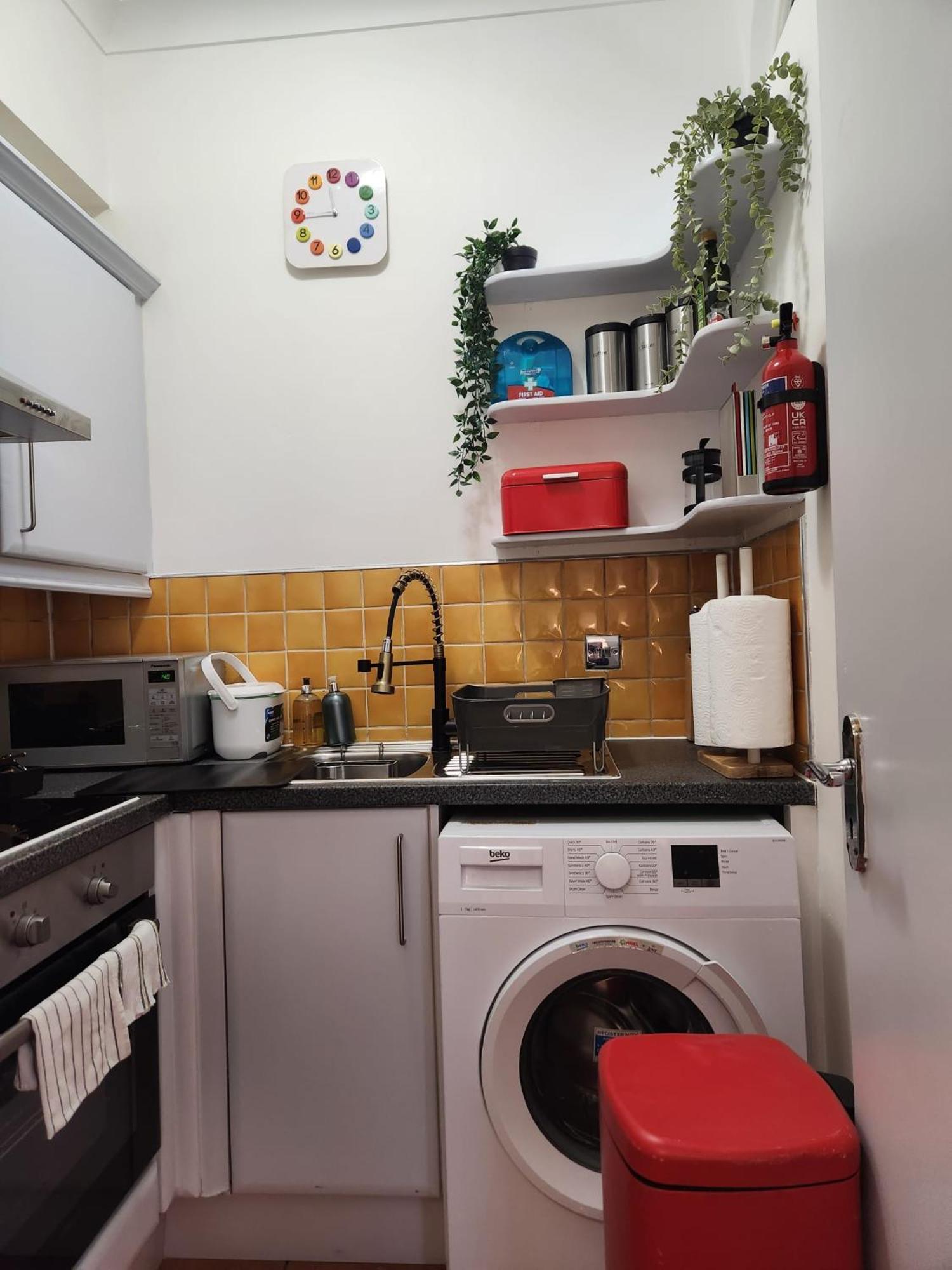 St 8 - Very Close To Tube - Cozy Flat Apartment London