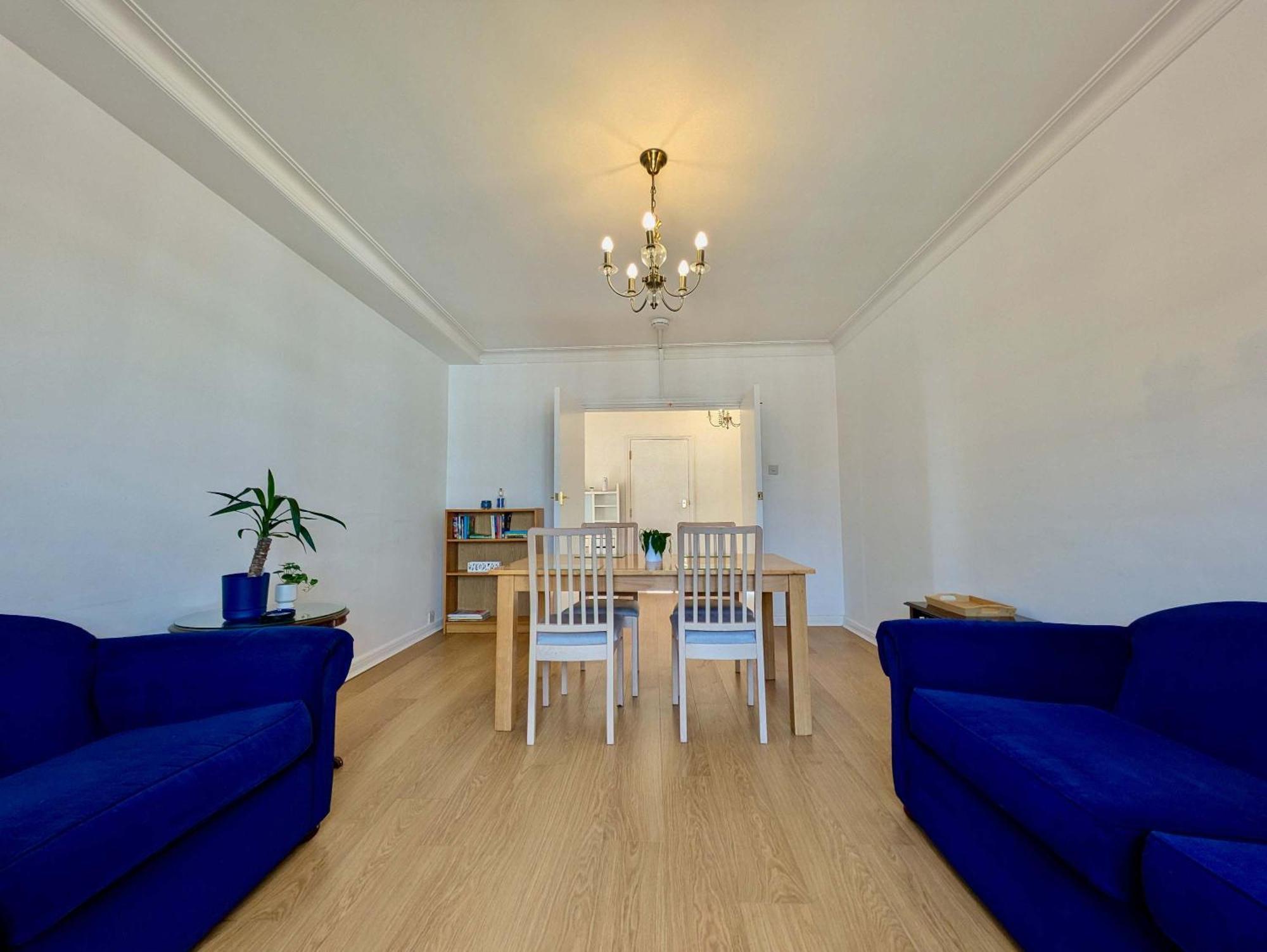 Stunning On Finchley Road Apartment *